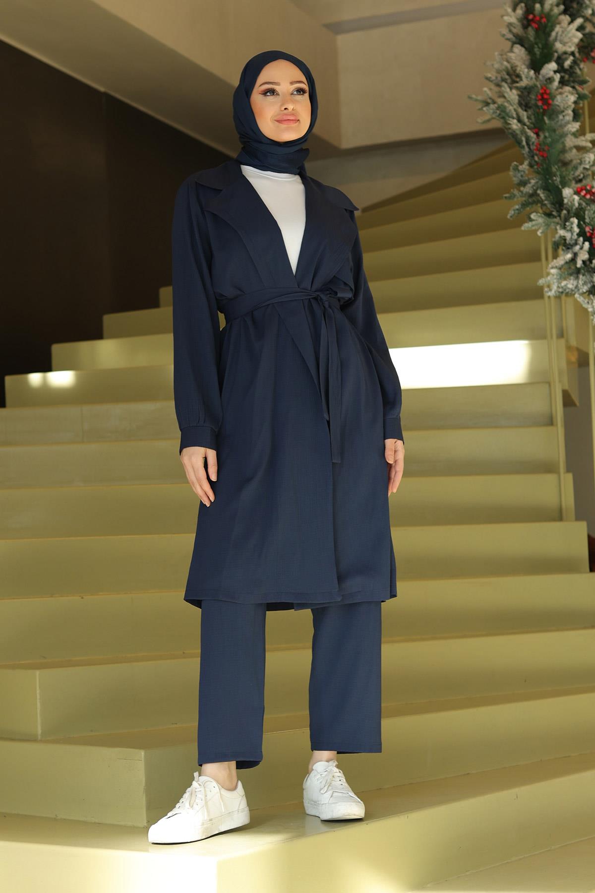 Ay Parça Detaylı Takım Lacivert