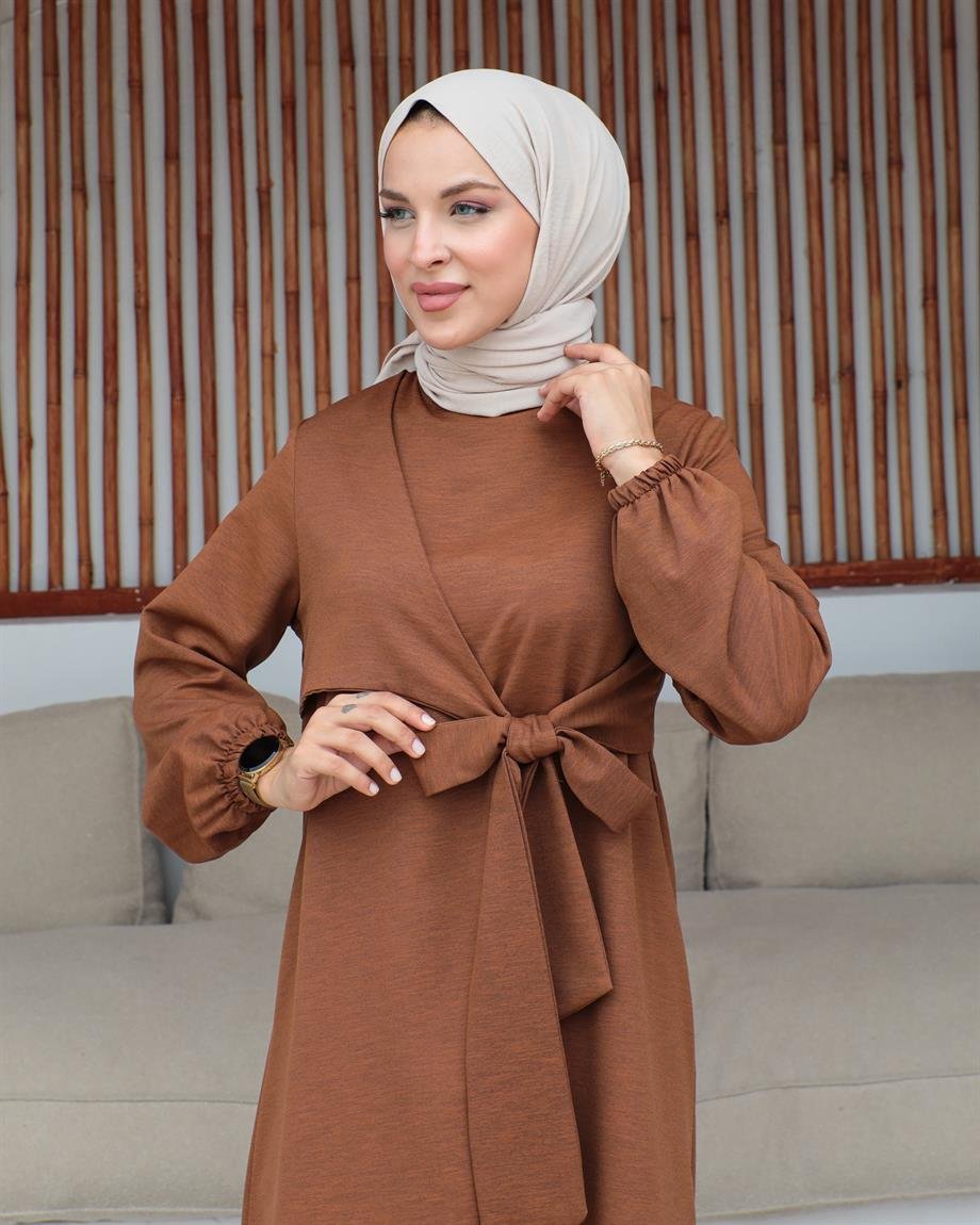 Bel Bağlama Detaylı Tesettür Kahverengi Elbise