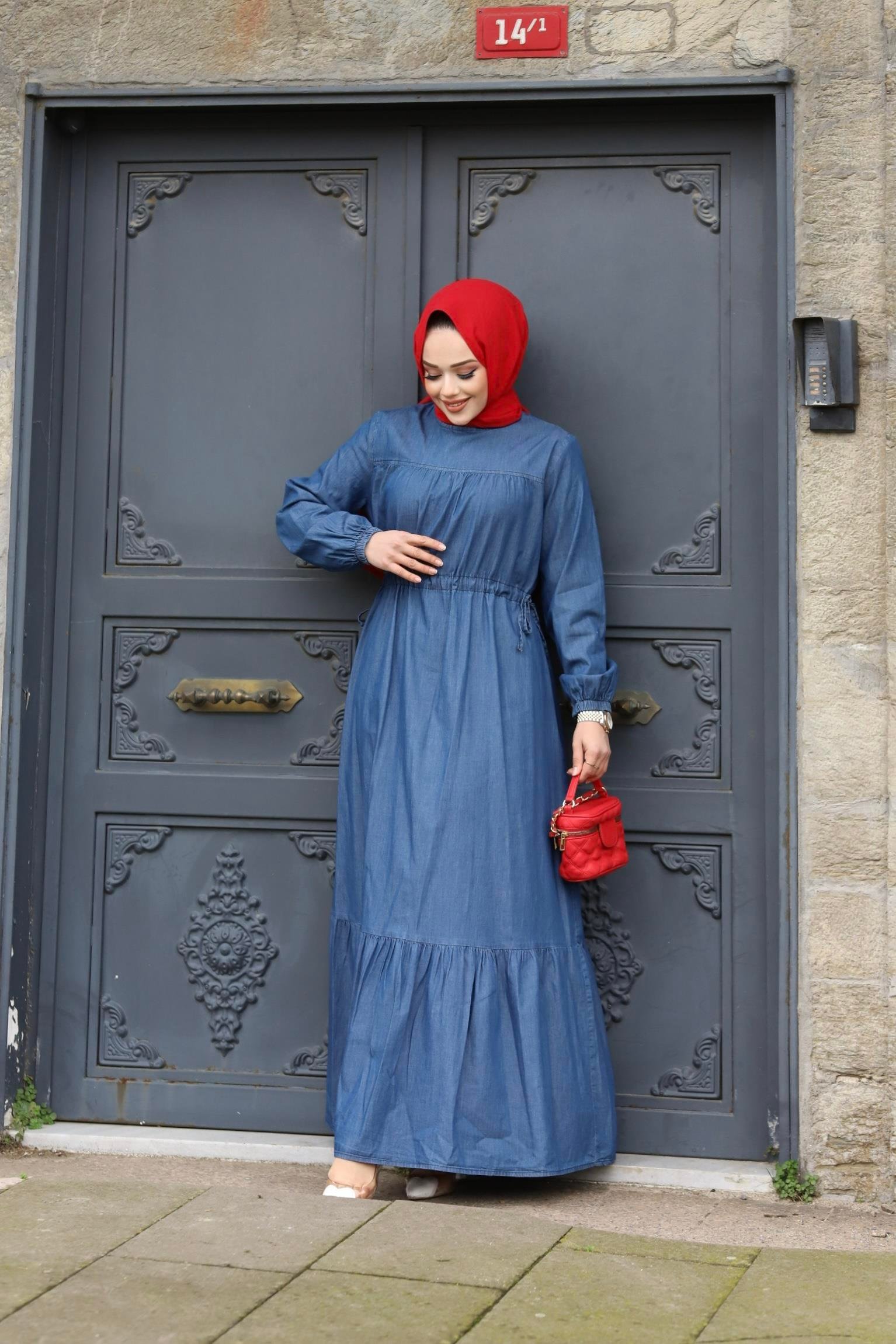 Bel Detaylı Tesettür koyu Lacivert Kot elbise