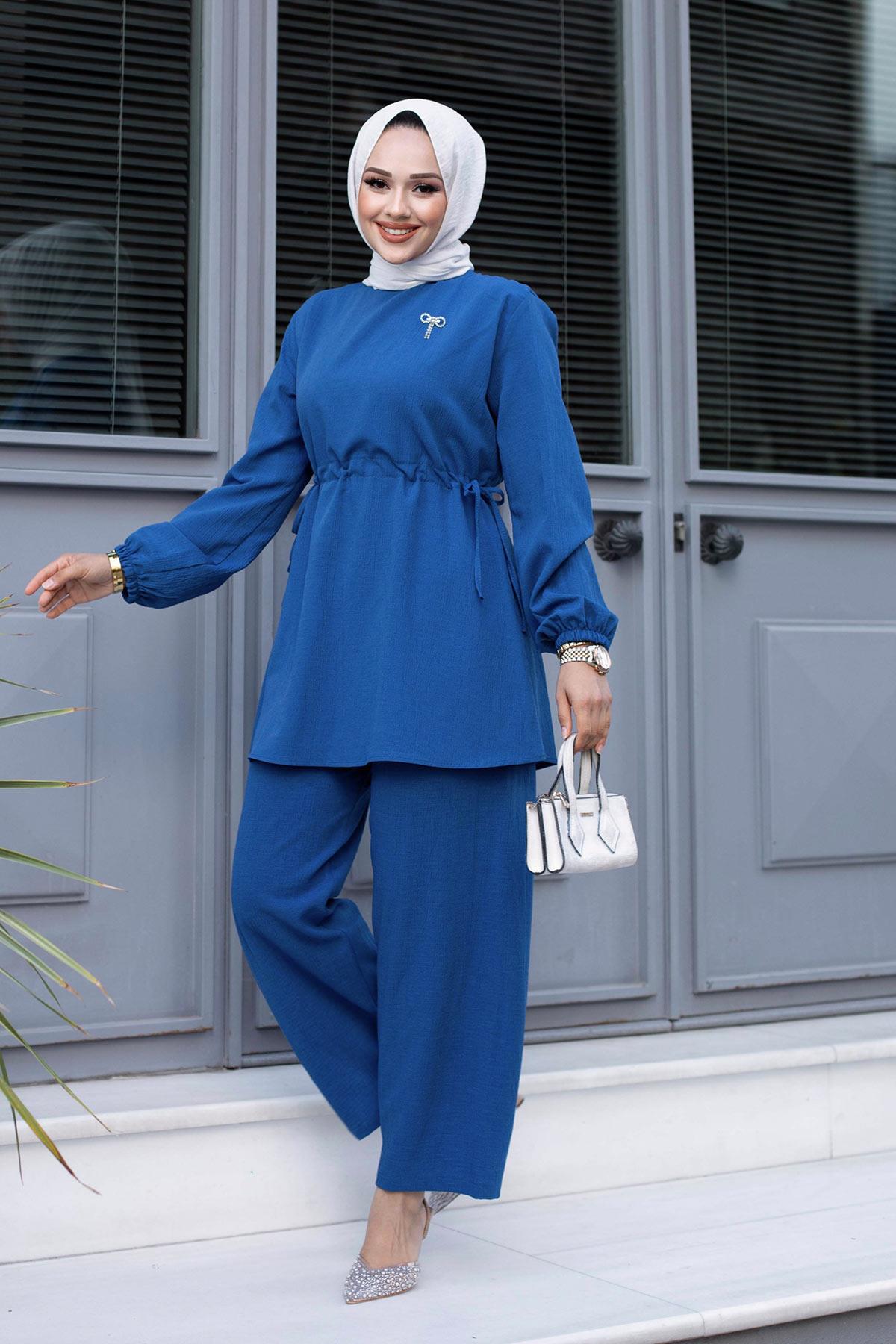 Bronş Detaylı Tesettür İndigo Takım 