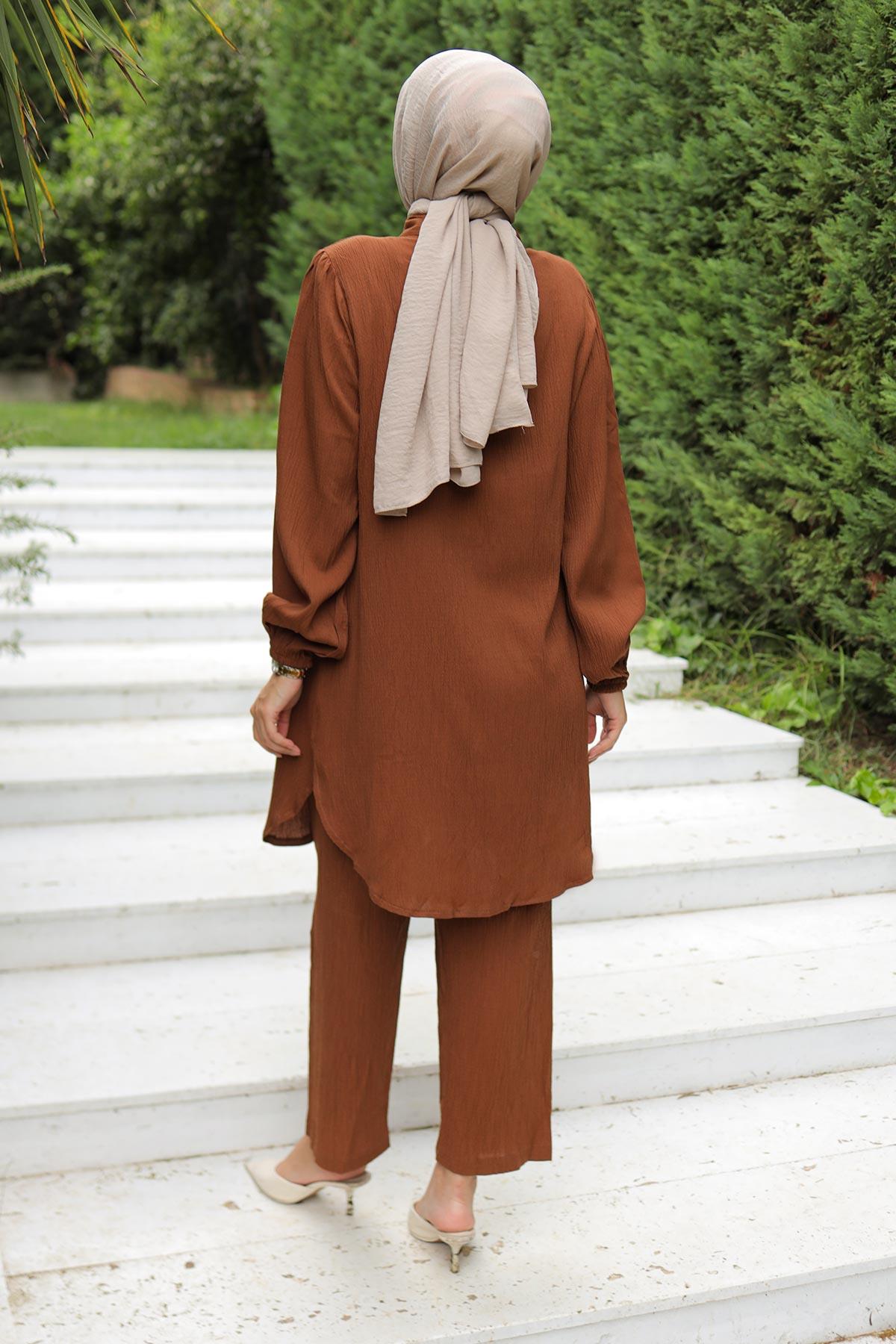 Büzgü Detaylı Tesettür Kahverengi Takım 