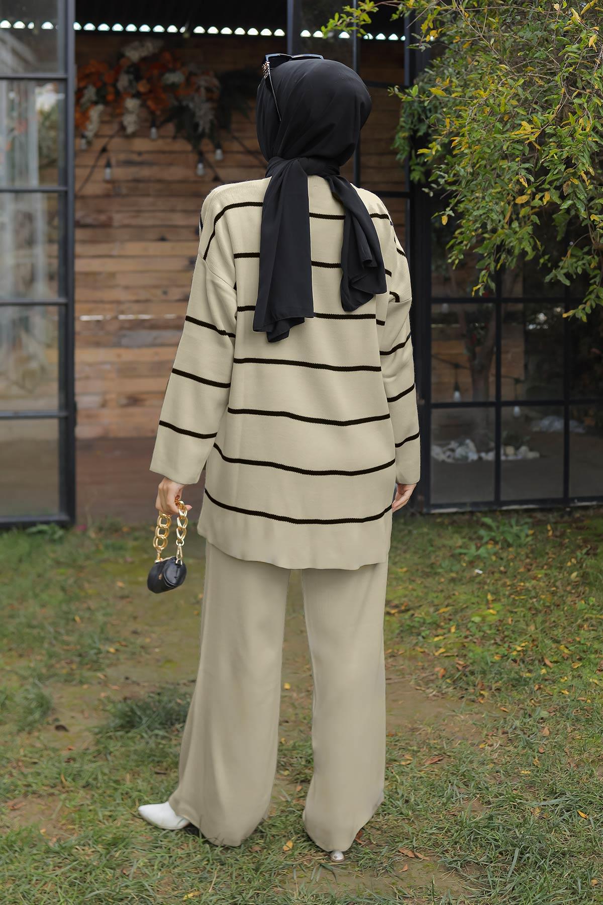 Çizgi Detaylı Triko Takım Krem 1223