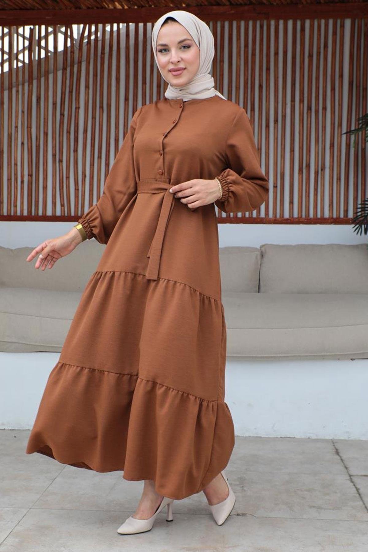 Düğme Detaylı Tesettür Kahverengi Elbise