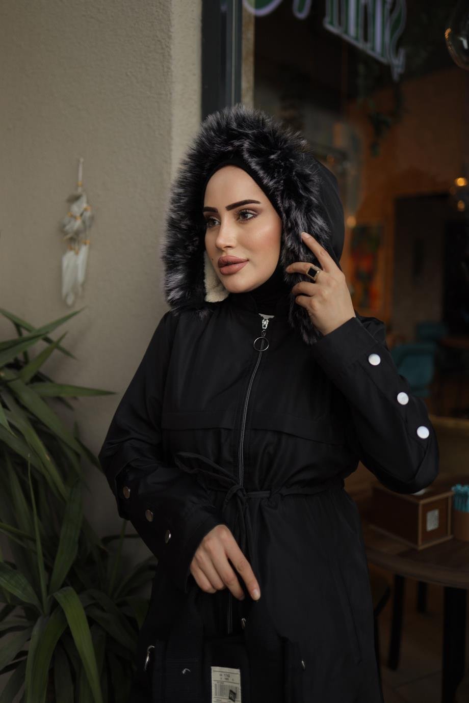 Düğme Detaylı Tesettür Siyah Mont 
