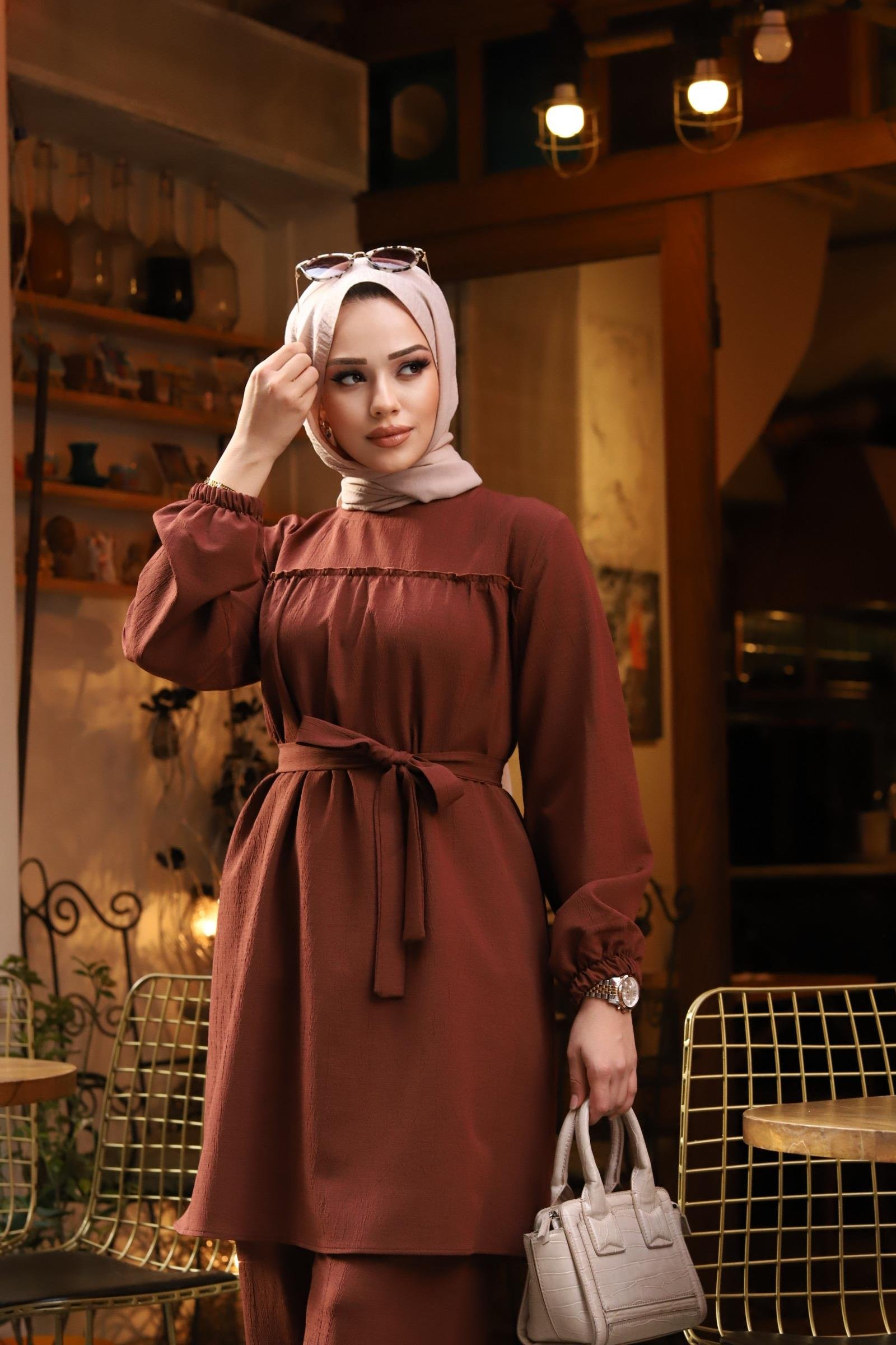 Fırfır Detaylı Tesettür Kahverengi Takım 