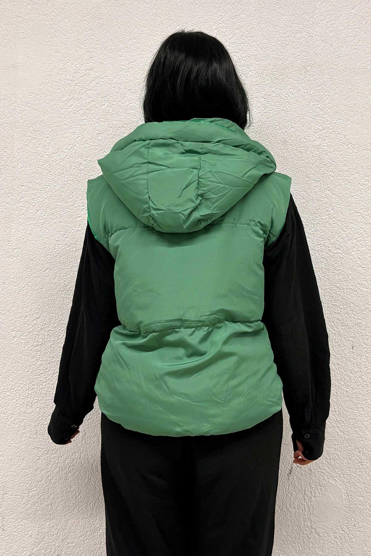 Kapşon Detaylı Şişme Yelek Yeşil
