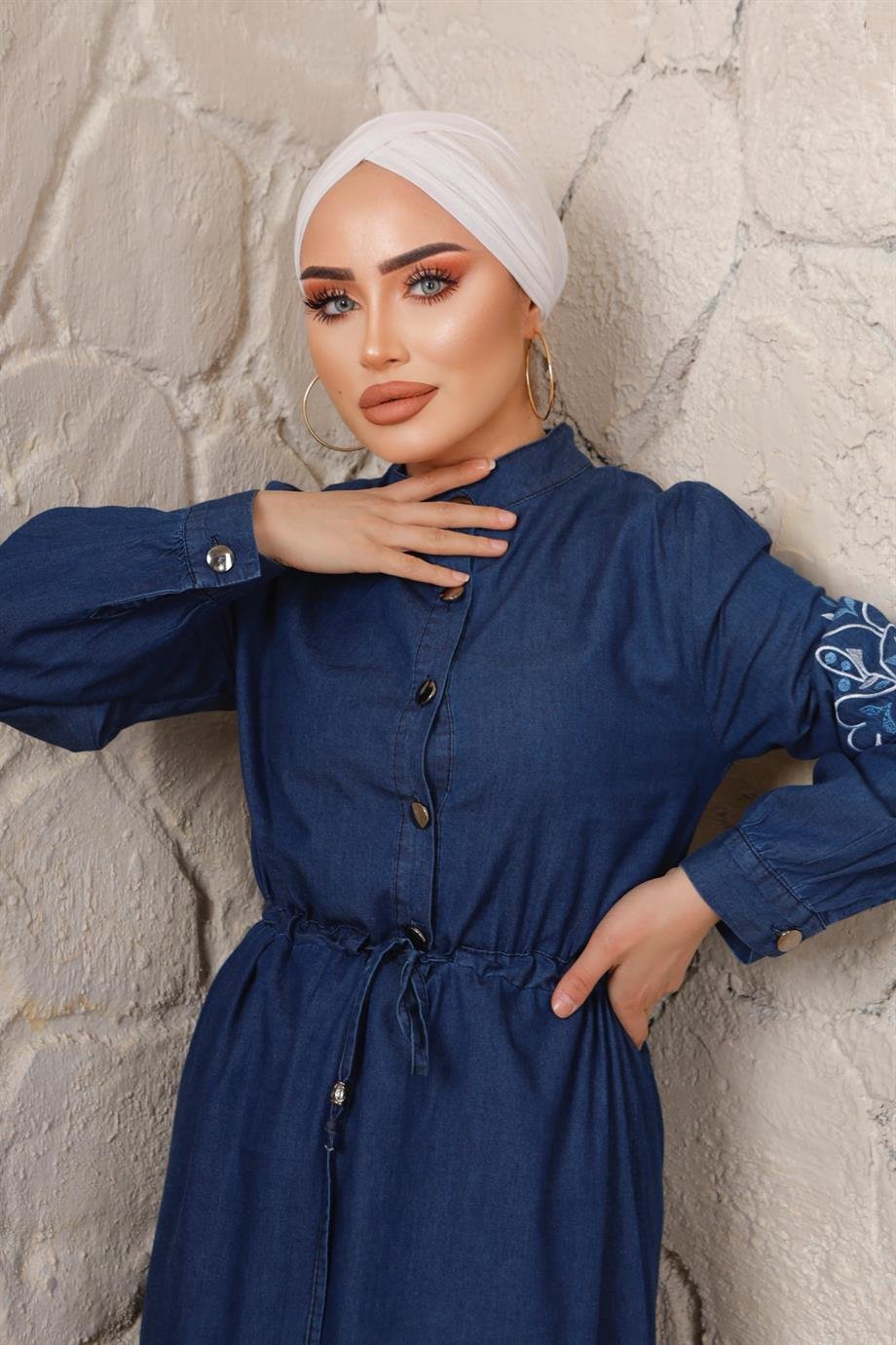 Kol Detaylı Tesettür Koyu Kot Elbise