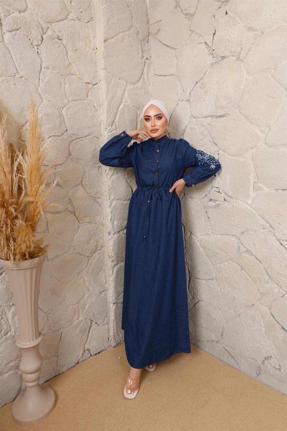 Kol Detaylı Tesettür Koyu Kot Elbise