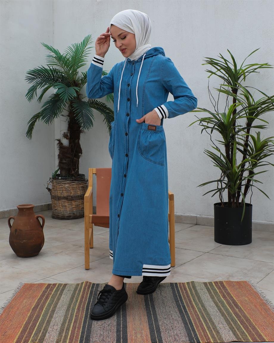 Siyah Düğmeli Tesettür Açık Kap