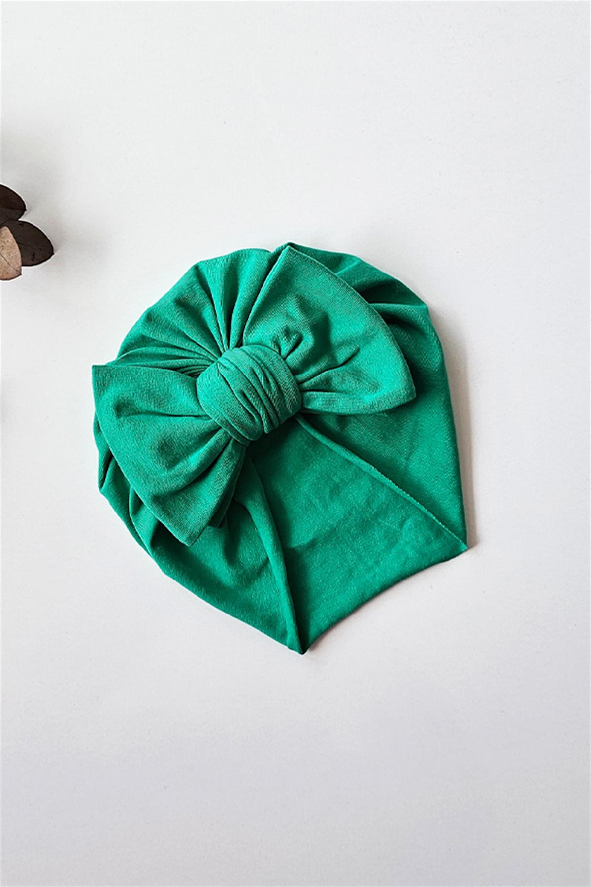 Benetton Yeşili Renkli Kız Bebek Tek Kat Fiyonk Bone