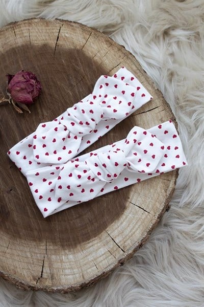 Beyaz Renkli Kalp Desenli Bebek Tavşan Kulak Bandana