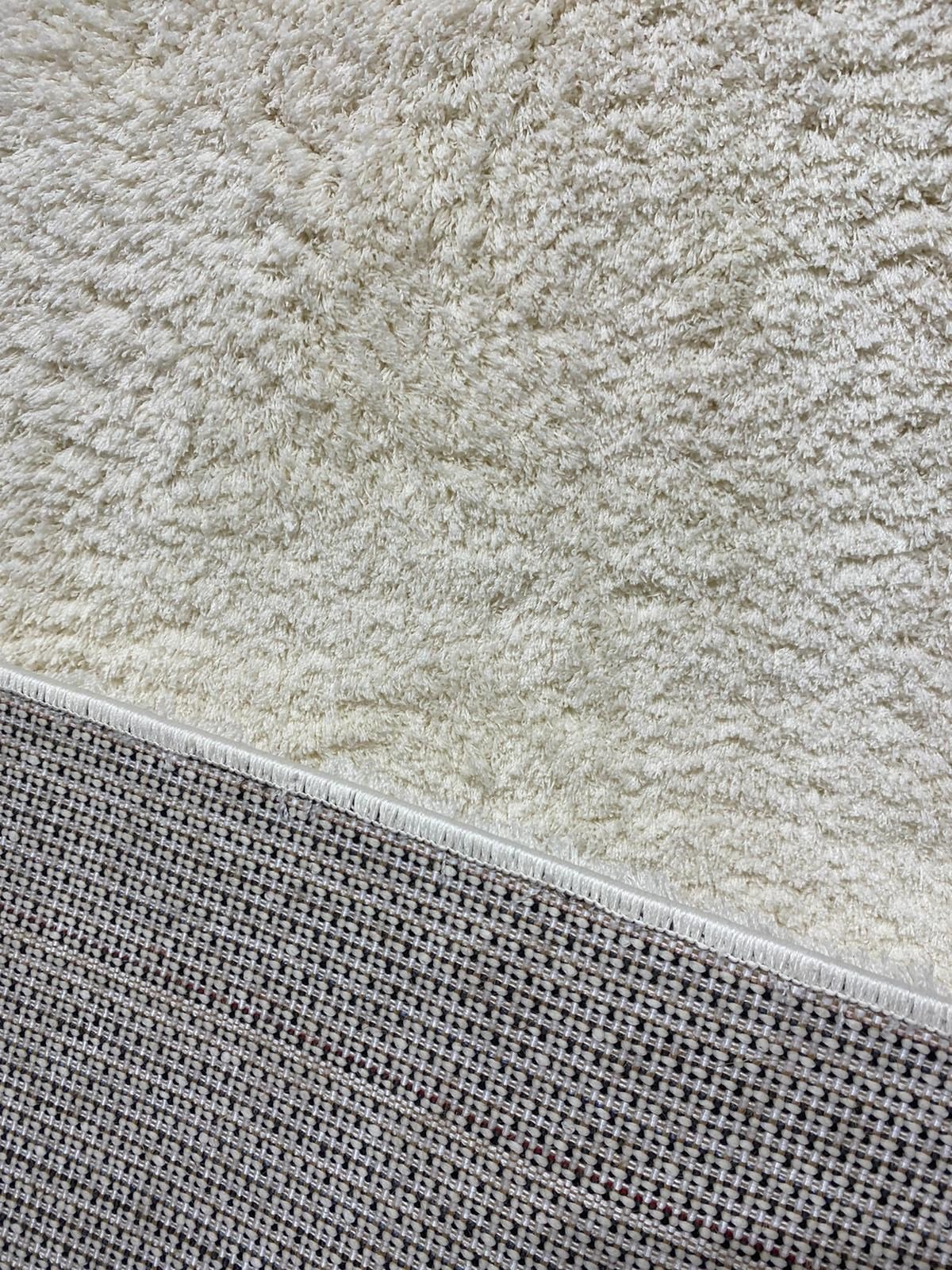 SUPERSOFT BEYAZ  SÜPER YUMUŞAK MAKİNE HALISI