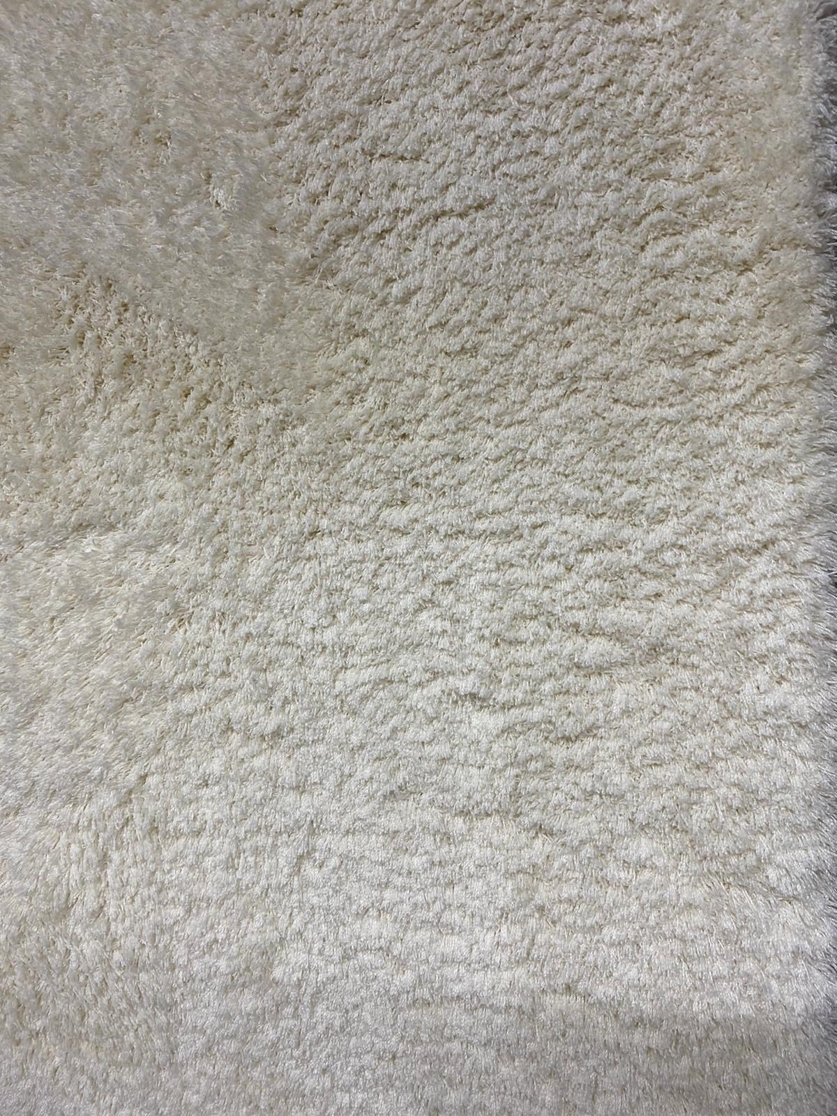 SUPERSOFT BEYAZ  SÜPER YUMUŞAK MAKİNE HALISI