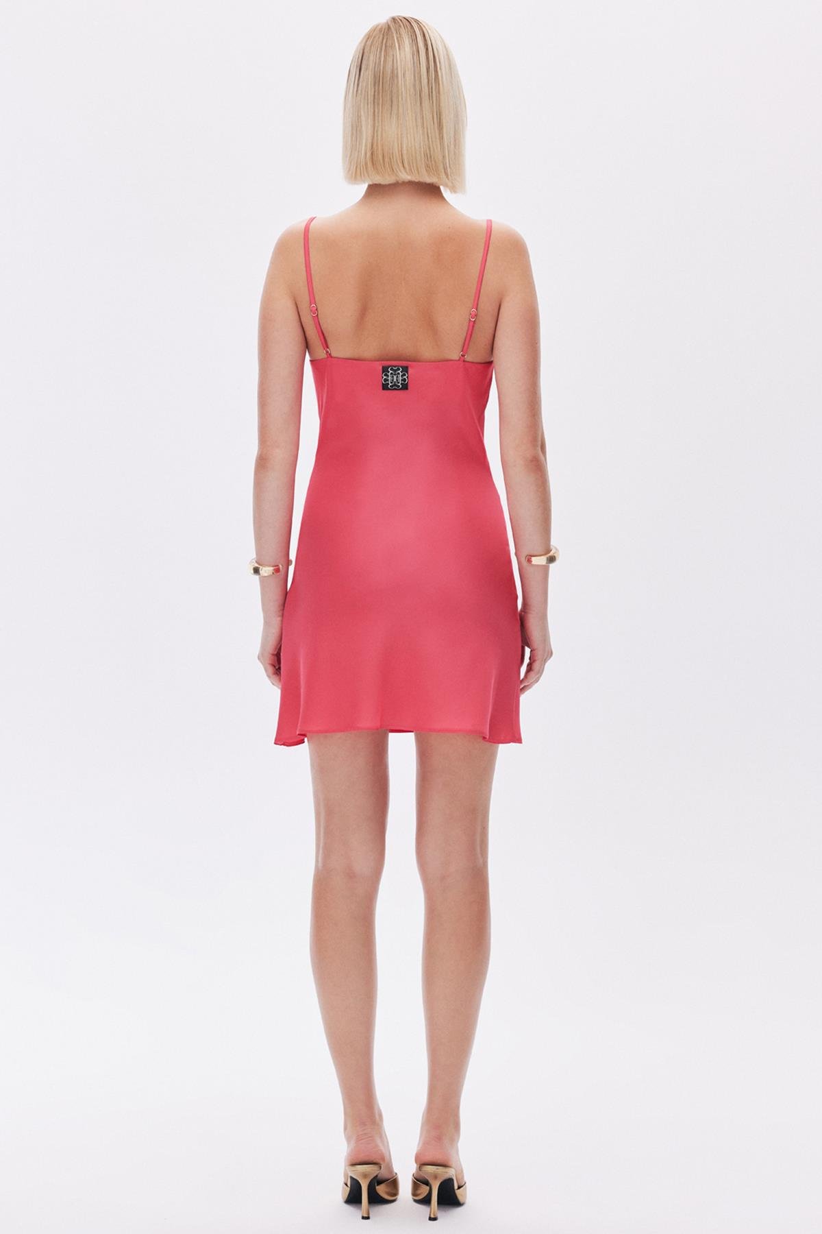 Êtincelle Elu Pembesi Degaje Yaka Askılı Kısa Saten Gecelik