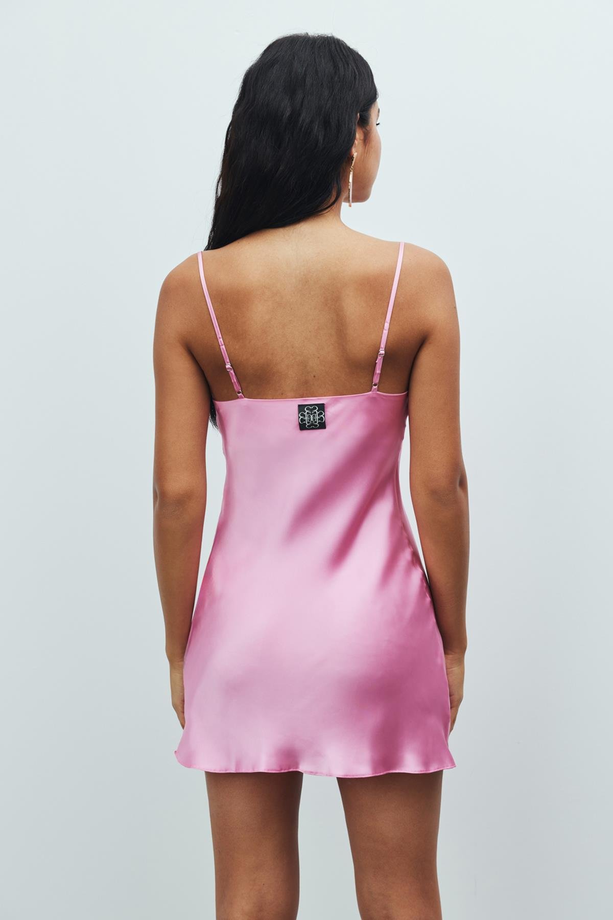 Êtincelle Şeker Pembesi Degaje Yaka Askılı Kısa Saten Gecelik