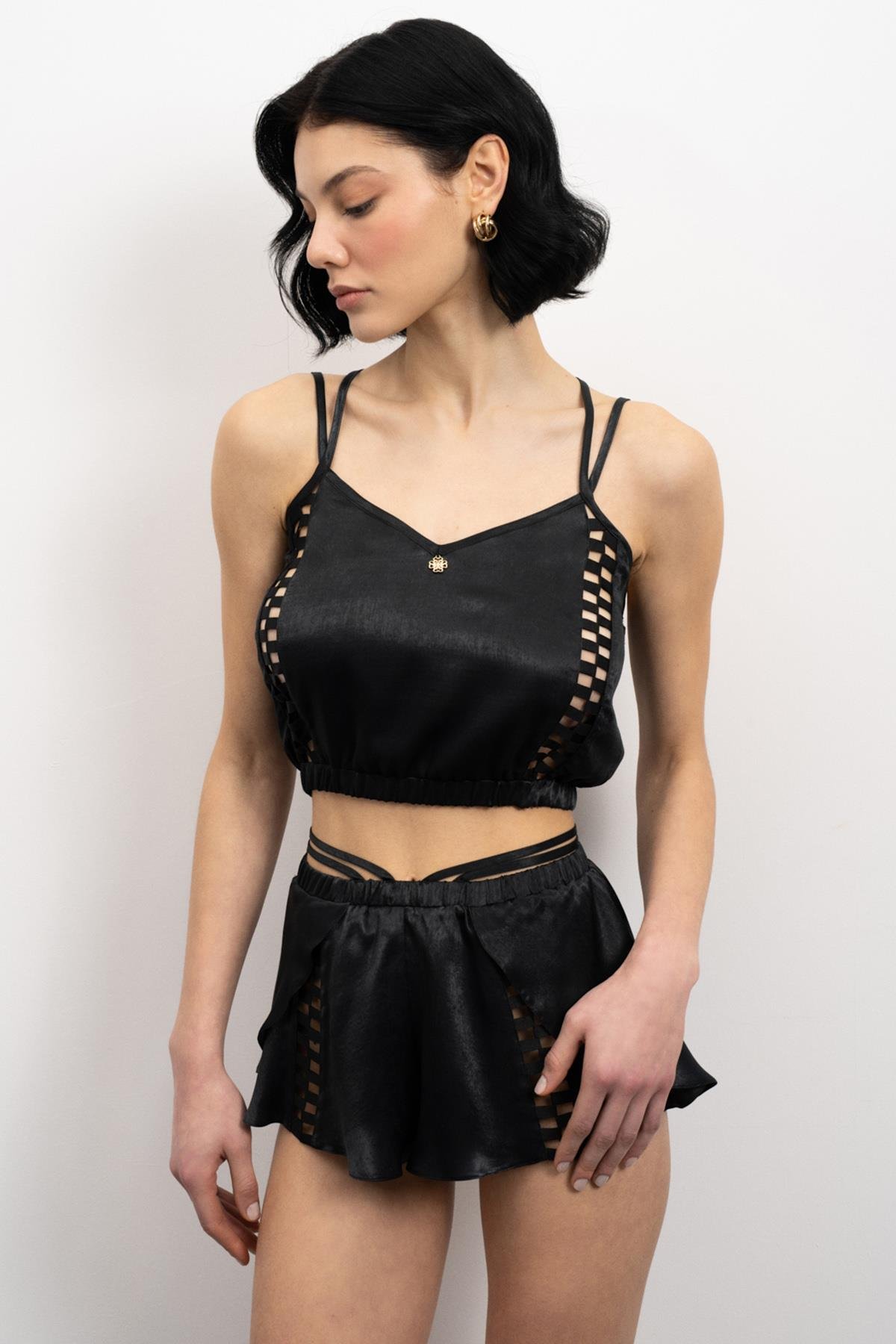 Amative Grogren Detailed Satin Pajama Set with Black Shorts