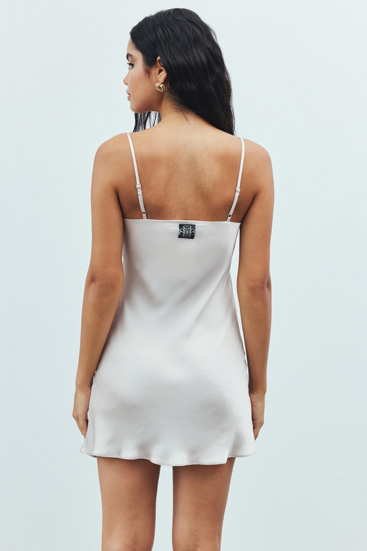 Aveugle Tulle Detailed Satin Stone Color Strap Short Nightgown