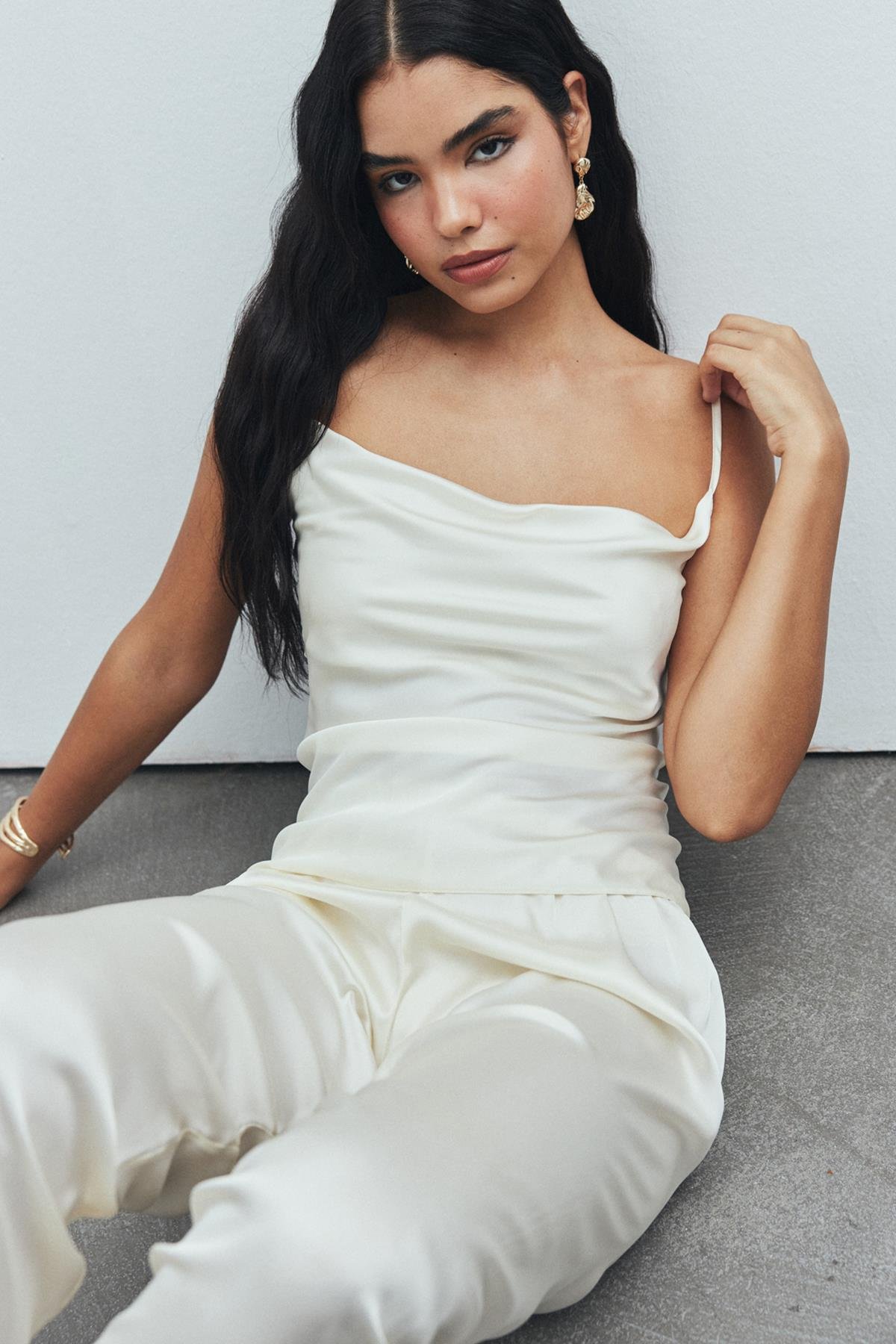 Brûleur Satin Ecru Degaje Collar Strap Long Pajama Set