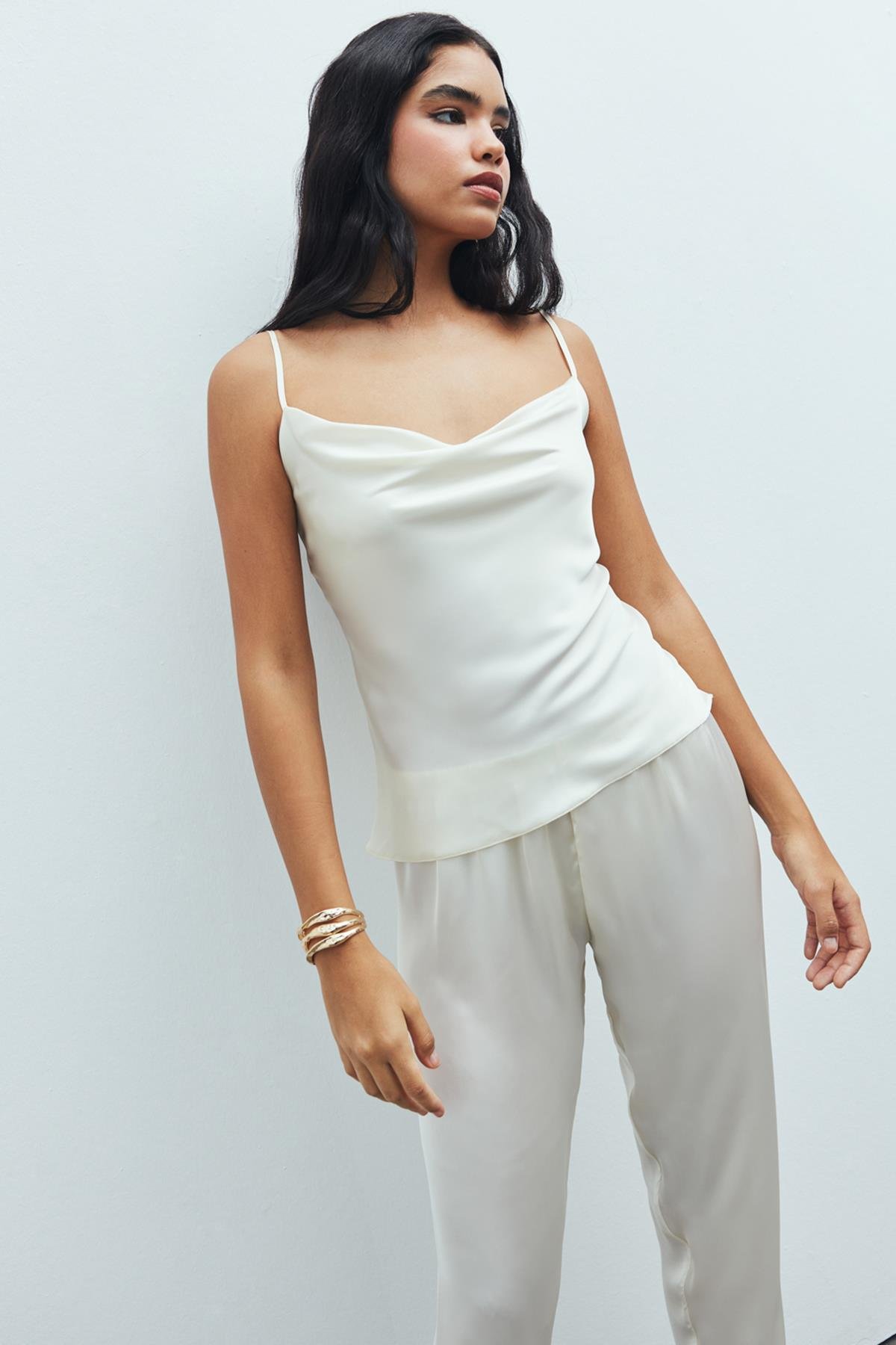 Brûleur Satin Ecru Degaje Collar Strap Long Pajama Set