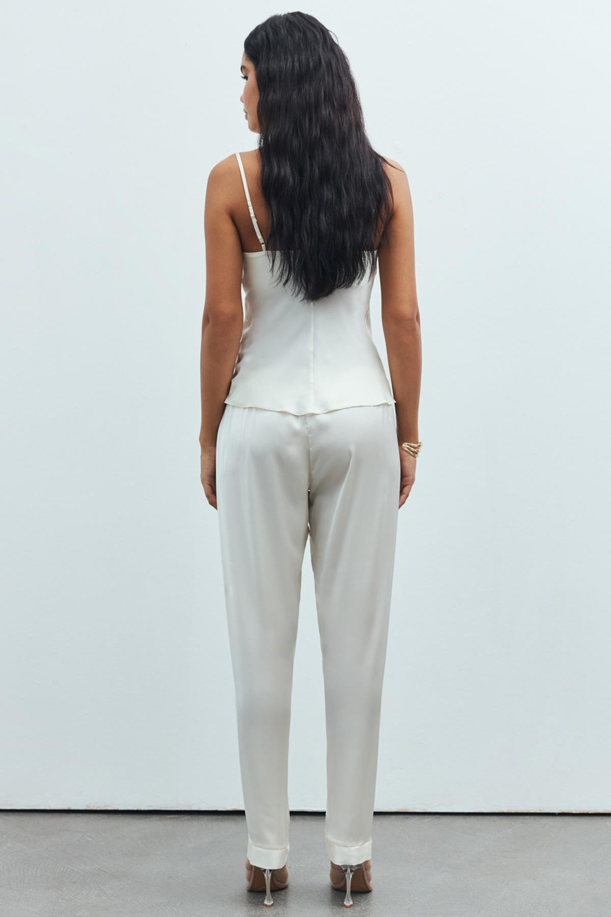 Brûleur Satin Ecru Degaje Collar Strap Long Pajama Set