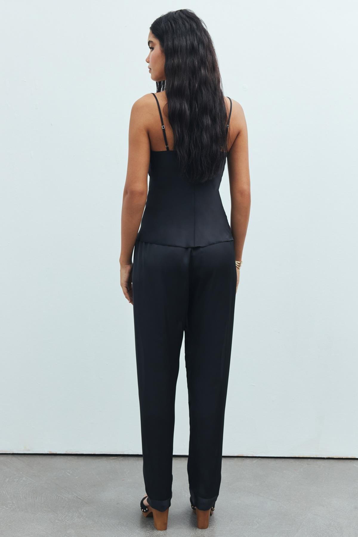 Brûleur Satin Black Degaje Collar Strap Long Pajama Set