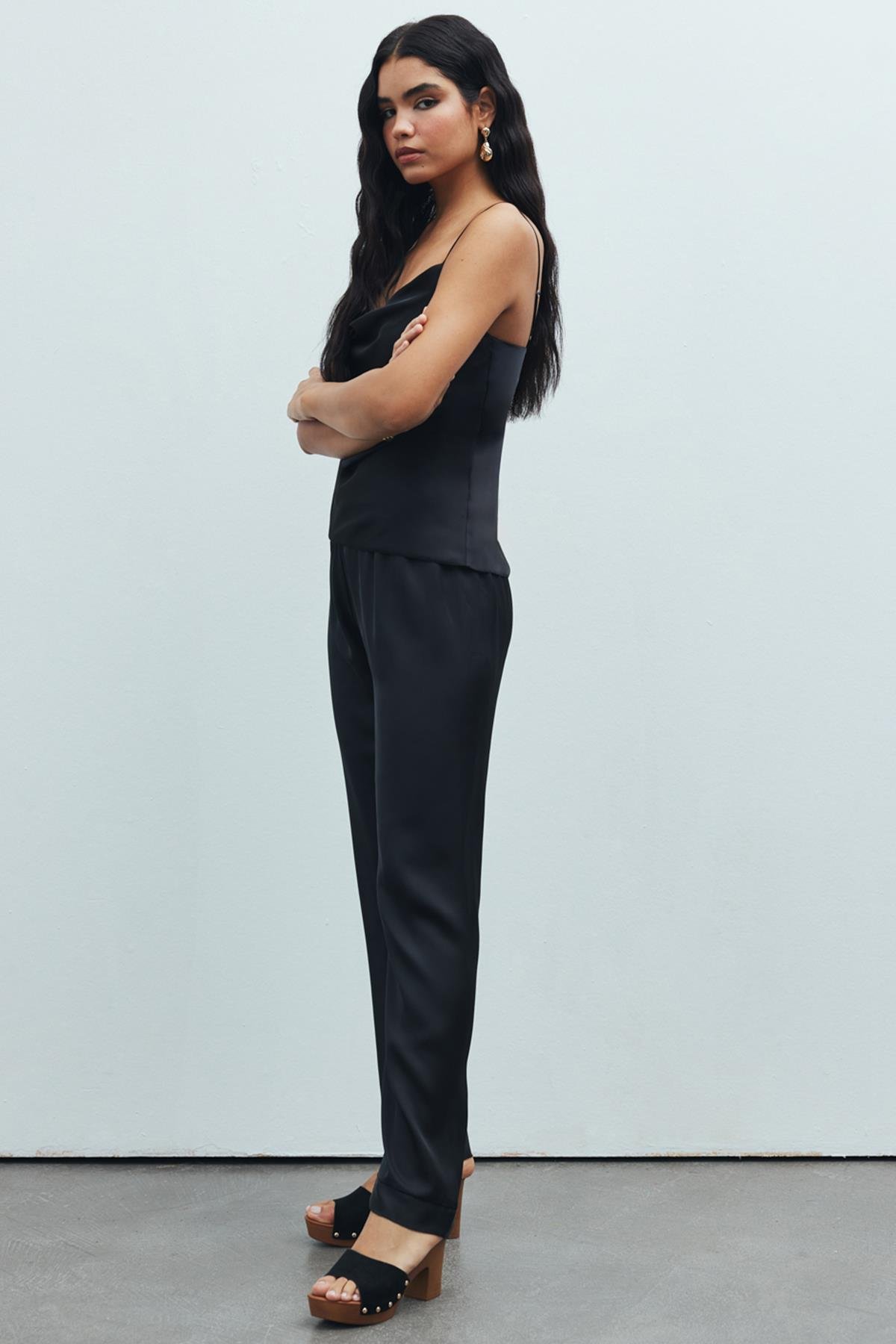 Brûleur Satin Black Degaje Collar Strap Long Pajama Set