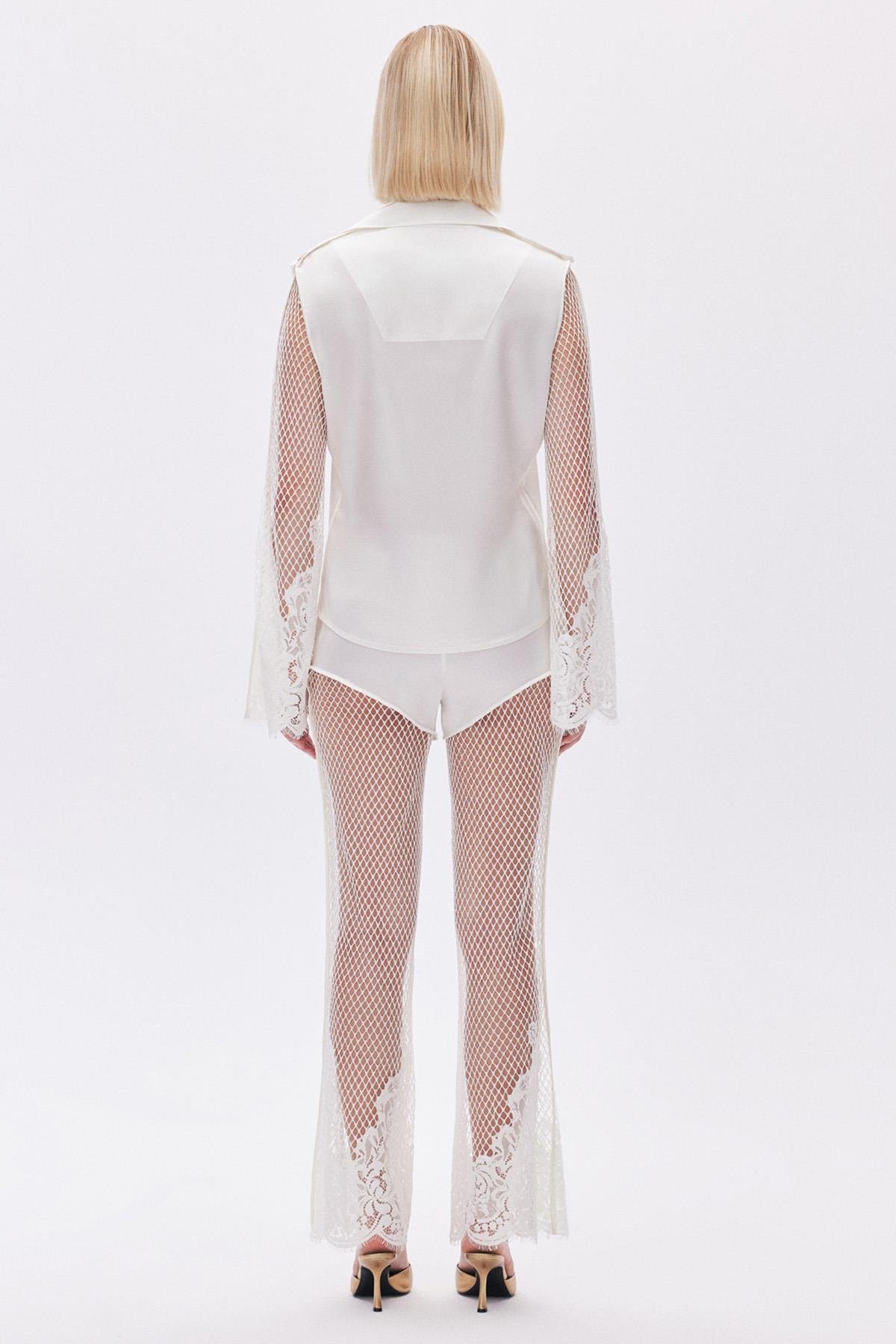 Calla Lily Ekru Dantel Detaylı Uzun Saten Pijama Takımı