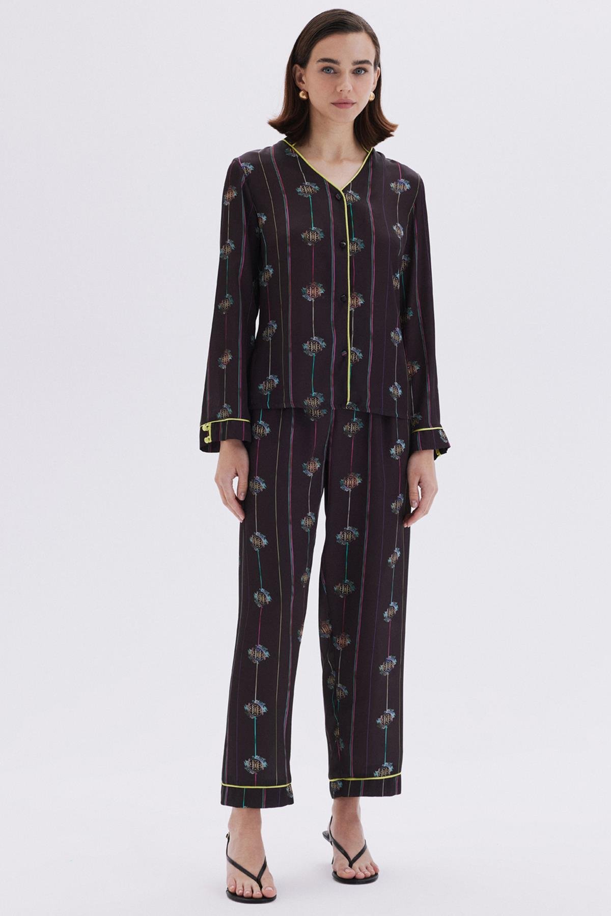 Elucious Desenli Uzun Saten Pijama Takımı