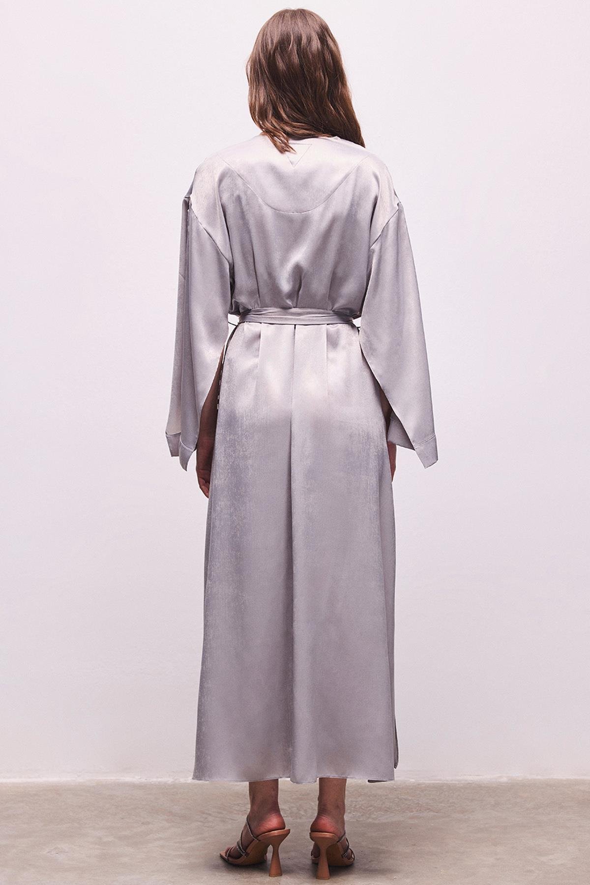 Frank Grogren Detaylı Gri Saten Sabahlık / Kimono