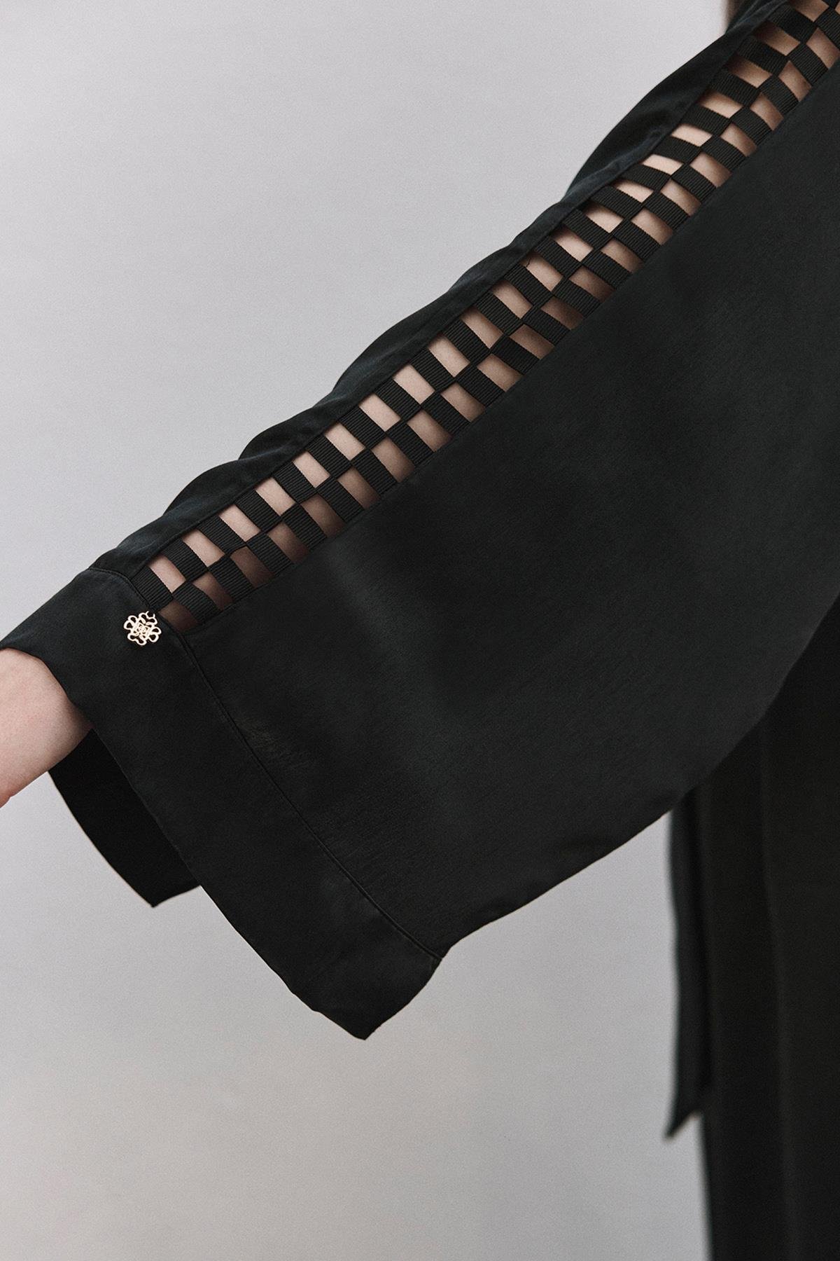 Frank Grogren Detailed Satin Black Morning Gown / Kimono