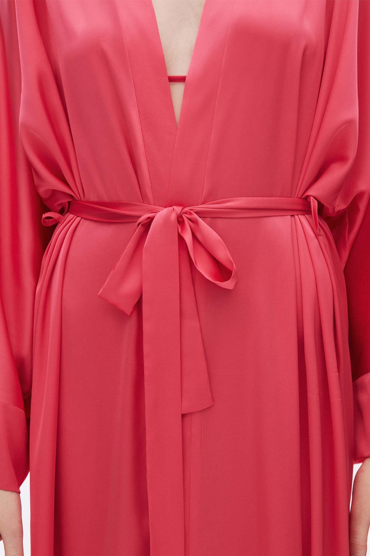 Frappant Elu Pembesi Uzun Saten Sabahlık / Kimono