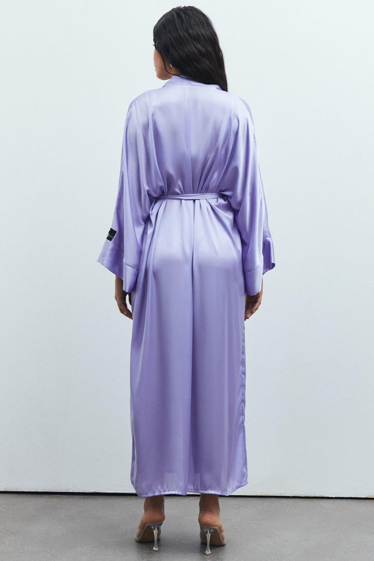Frappant Lila Uzun Saten Sabahlık / Kimono