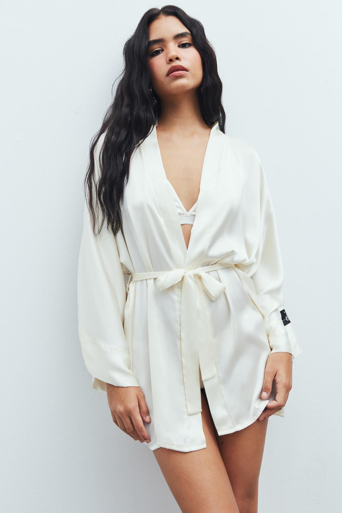 Fumée Ekru Kısa Saten Sabahlık / Kimono