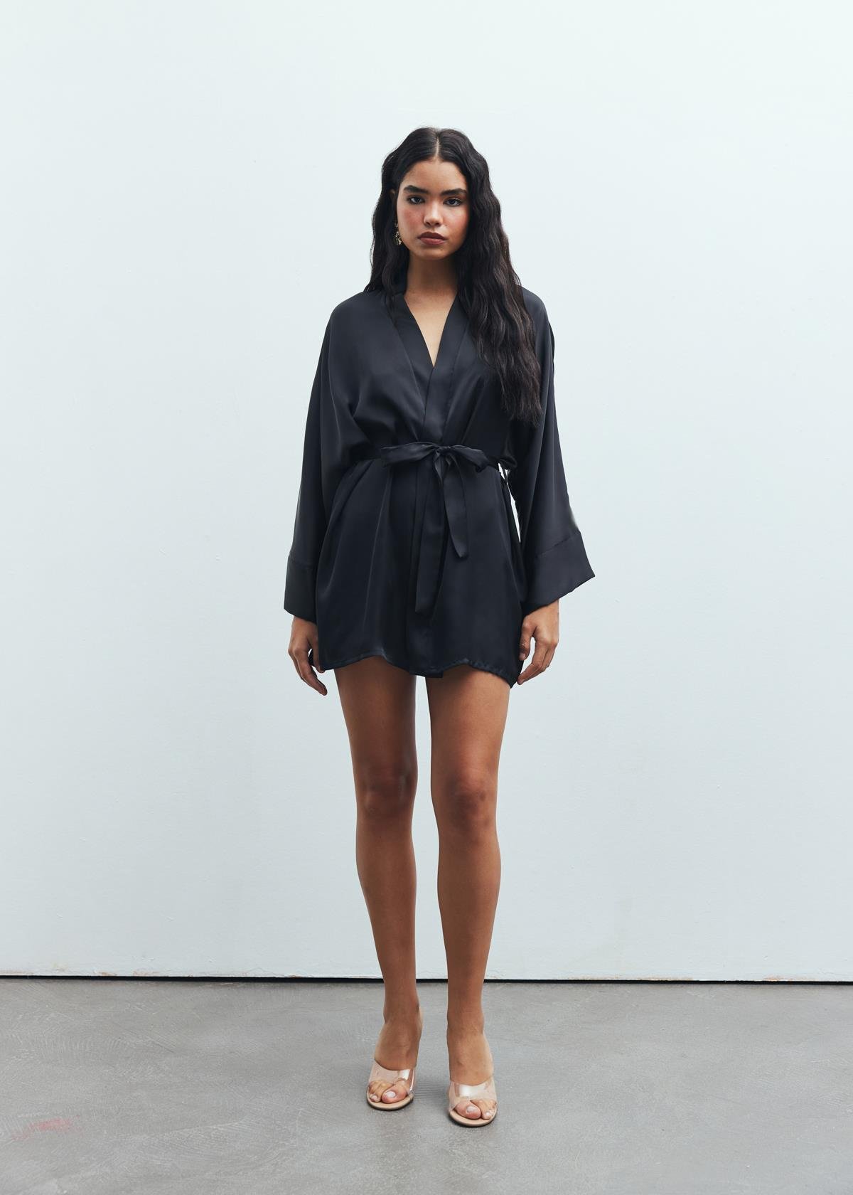 Fumée Siyah Kısa Saten Sabahlık / Kimono