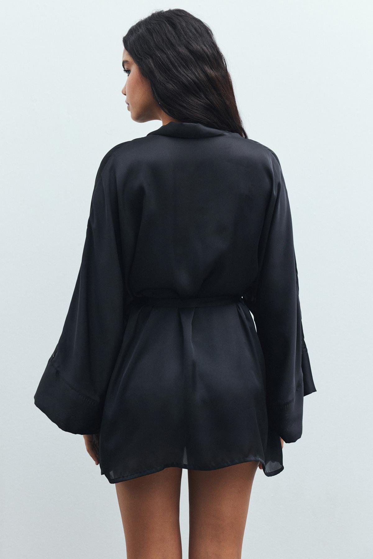 Fumée Siyah Kısa Saten Sabahlık / Kimono