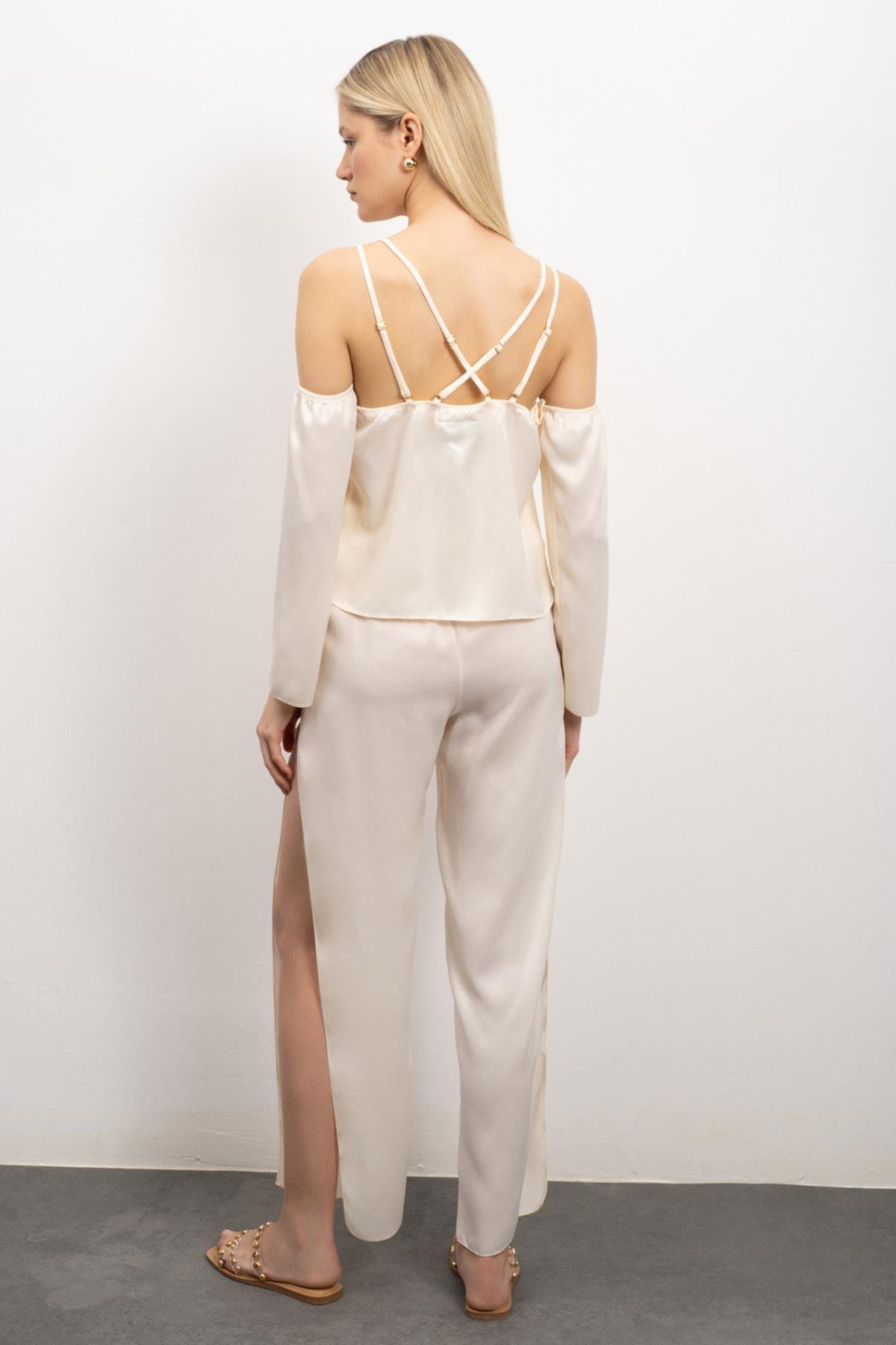 Lax Grogren Detailed Satin Ecru Long Pajama Set