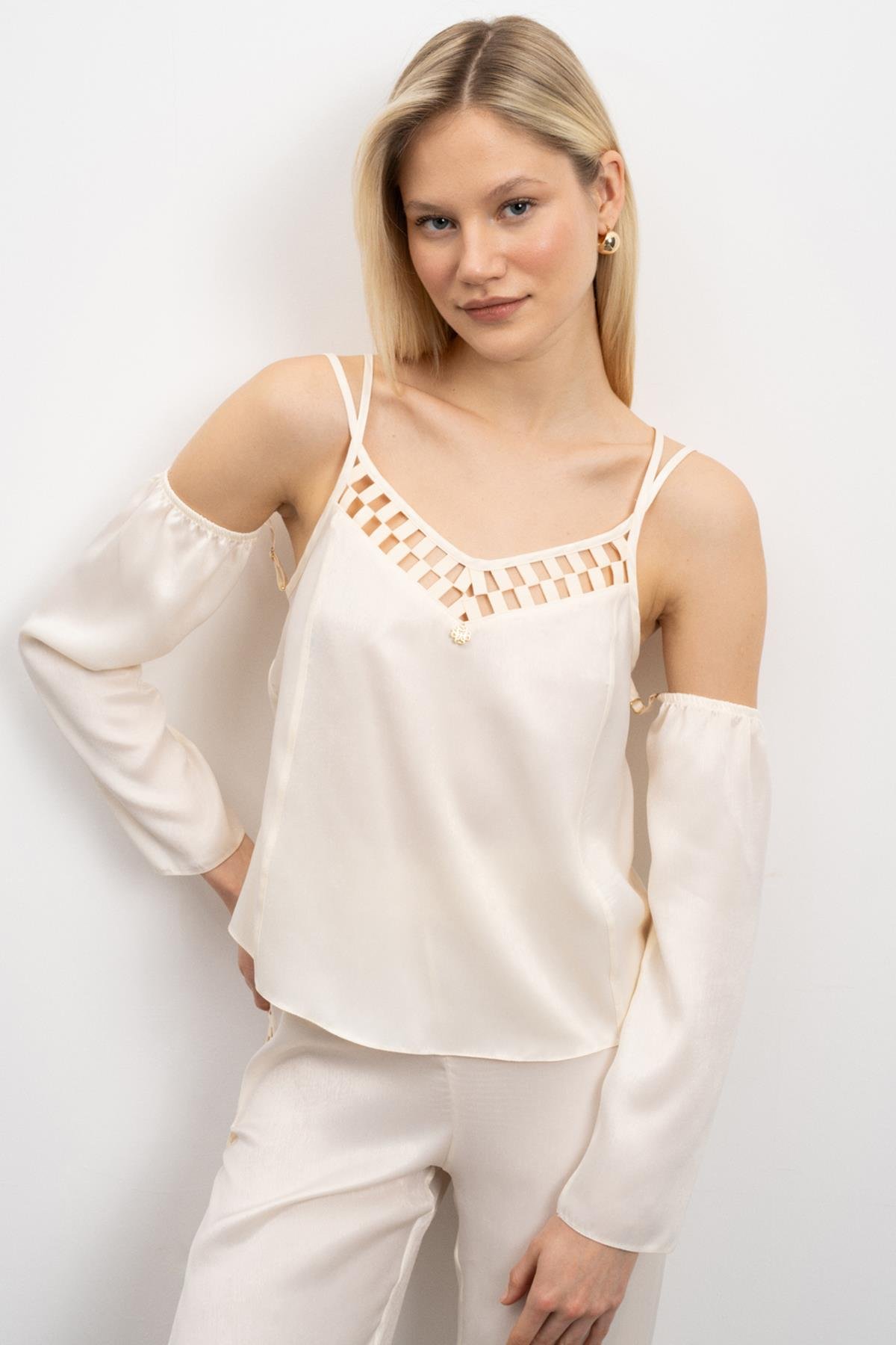 Lax Grogren Detailed Satin Ecru Long Pajama Set