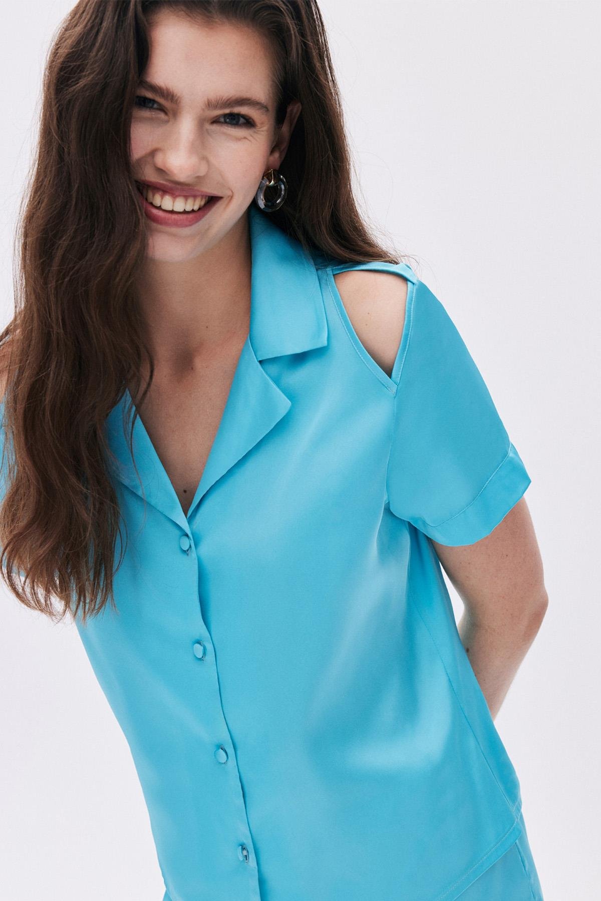 Leyiza Elu Mavisi Kısa Saten Pijama Takımı