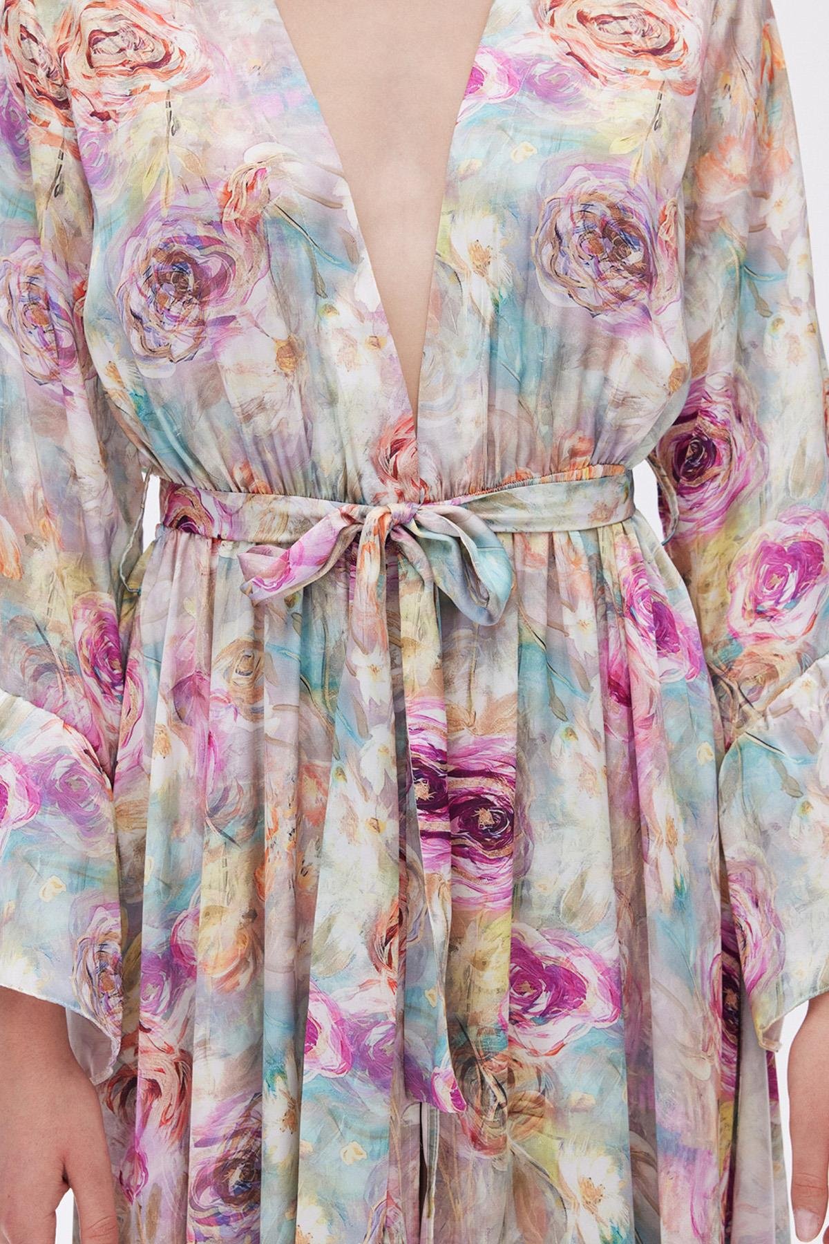 Marguerite Desenli Uzun Saten Sabahlık / Kimono