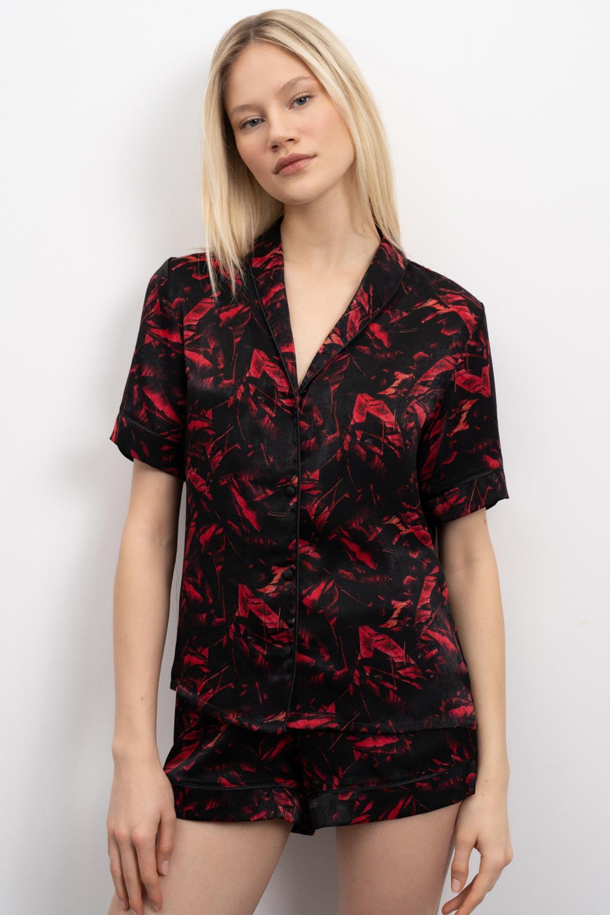 Nissa Patterned Satin Short Pajama Set