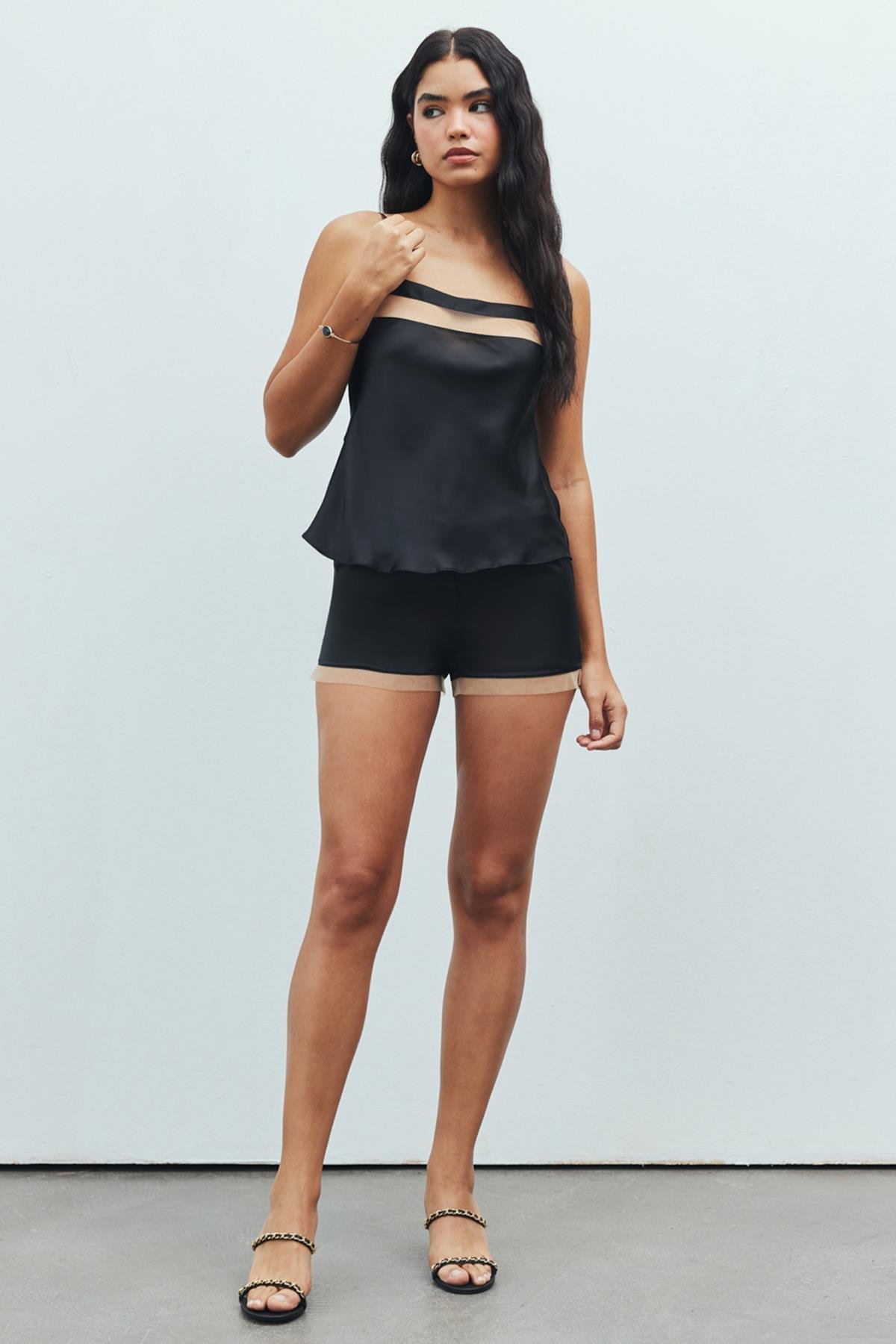 Nuit Tulle Detailed Satin Black Strap Pajama Set