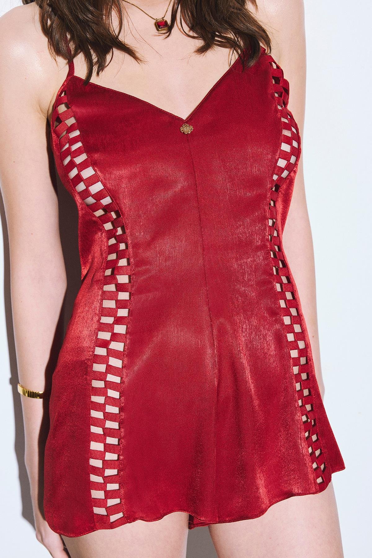 Peevish Grogren Detaylı Bordo Saten Tulum