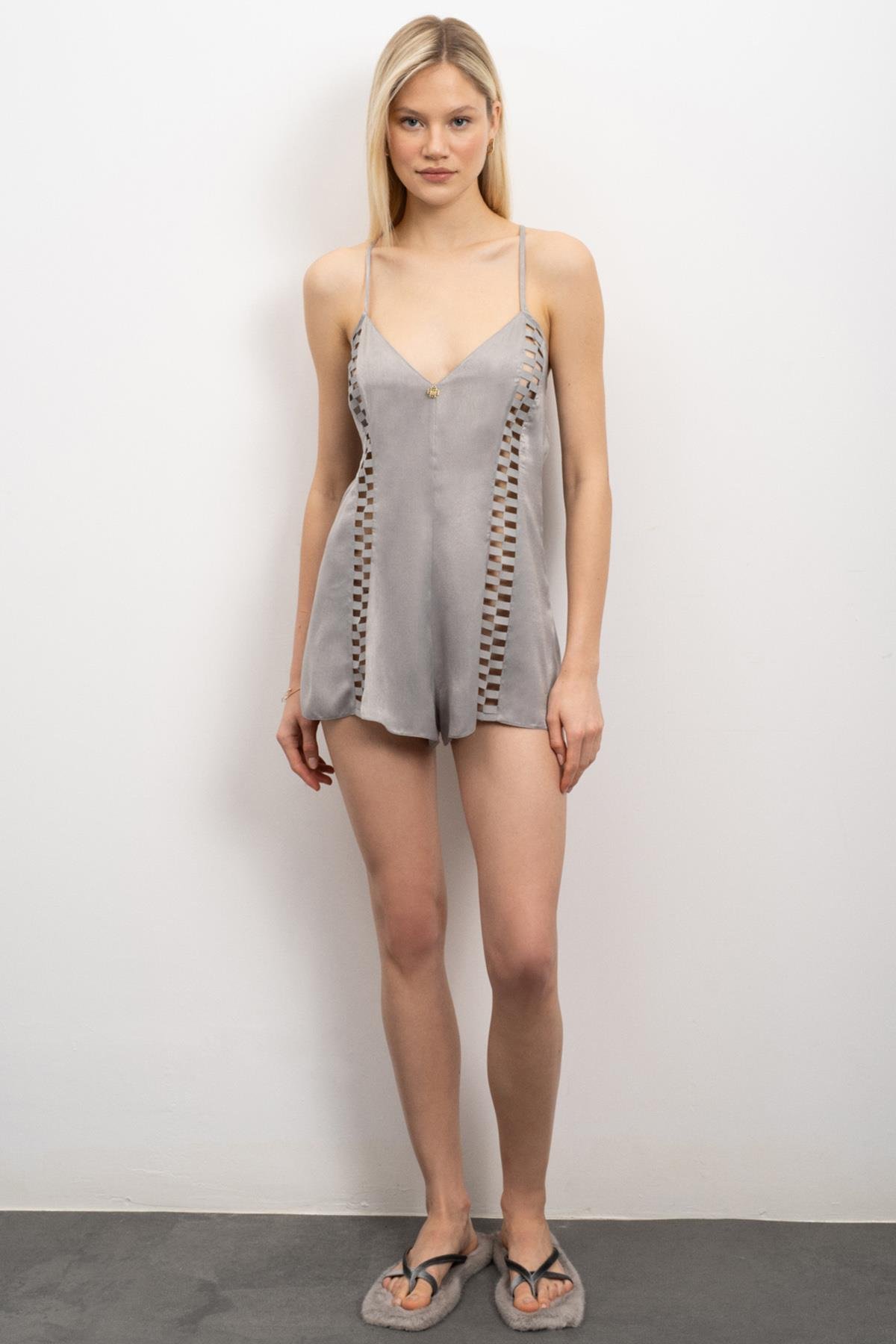 Peevish Grogren Detailed Satin Grey Jumpsuit