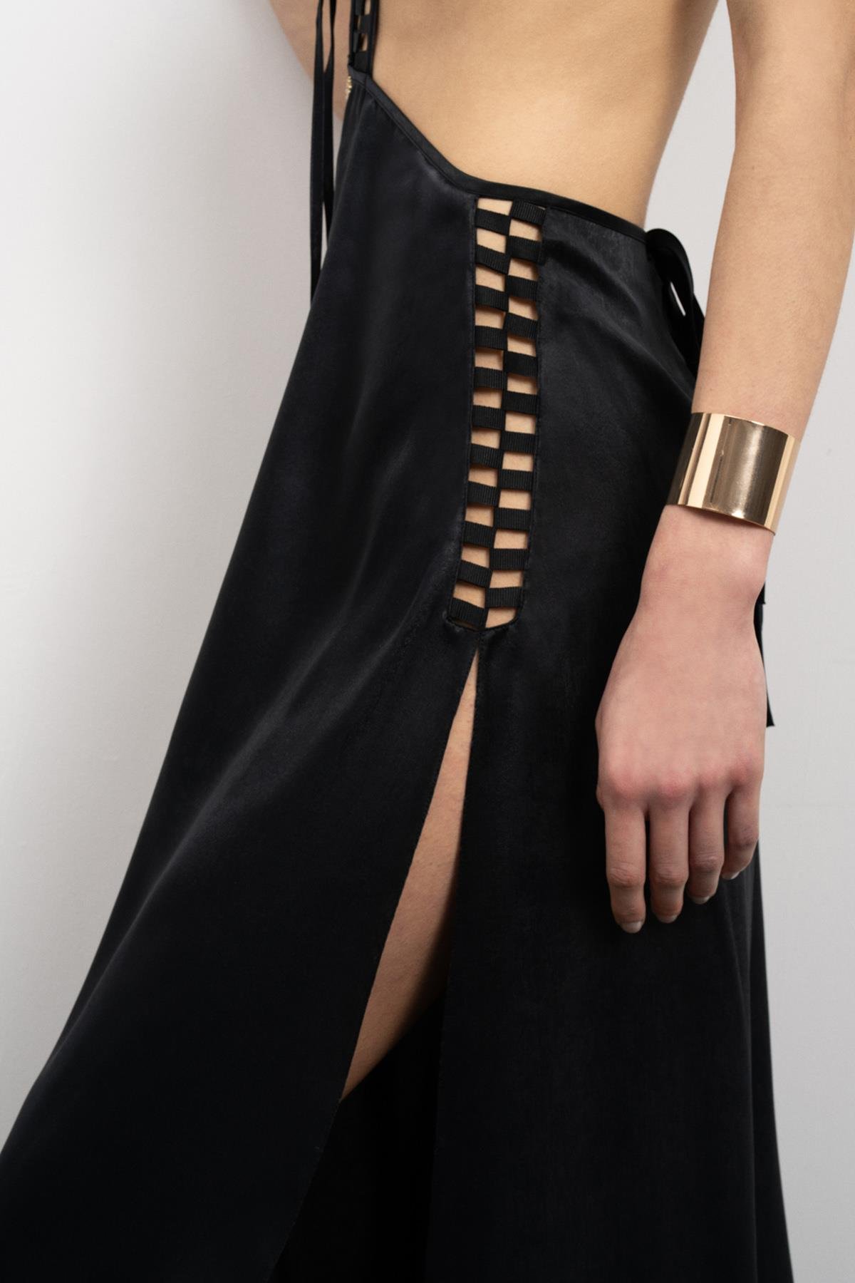 Tearer Grogren Detailed Satin Black Long Nightgown