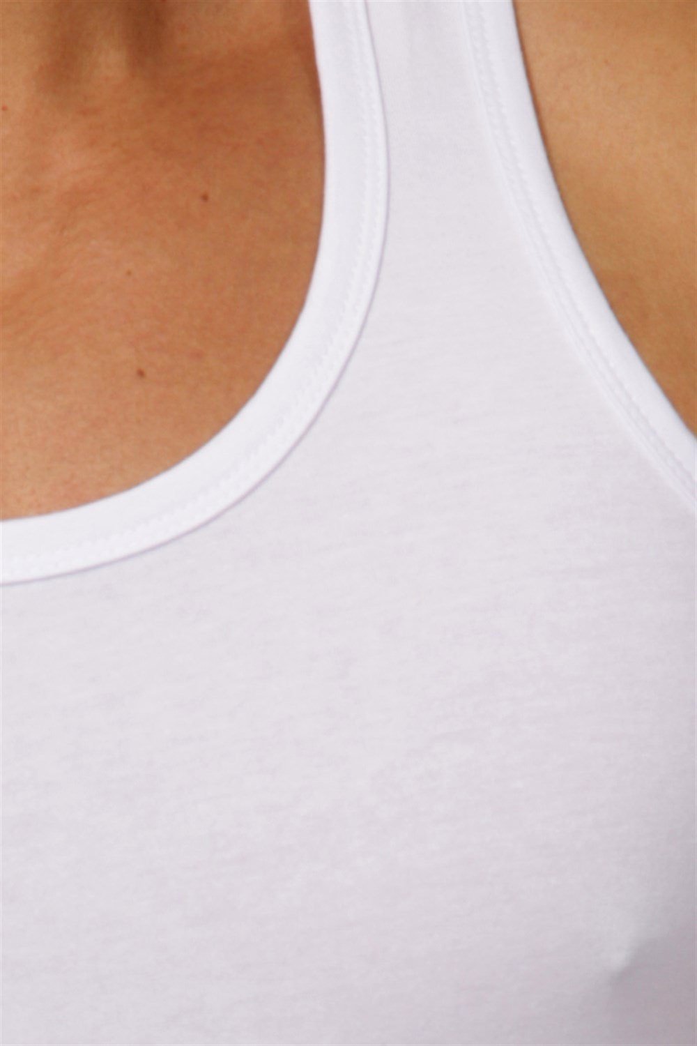 Beyaz Sporcu Atleti - DZN7202