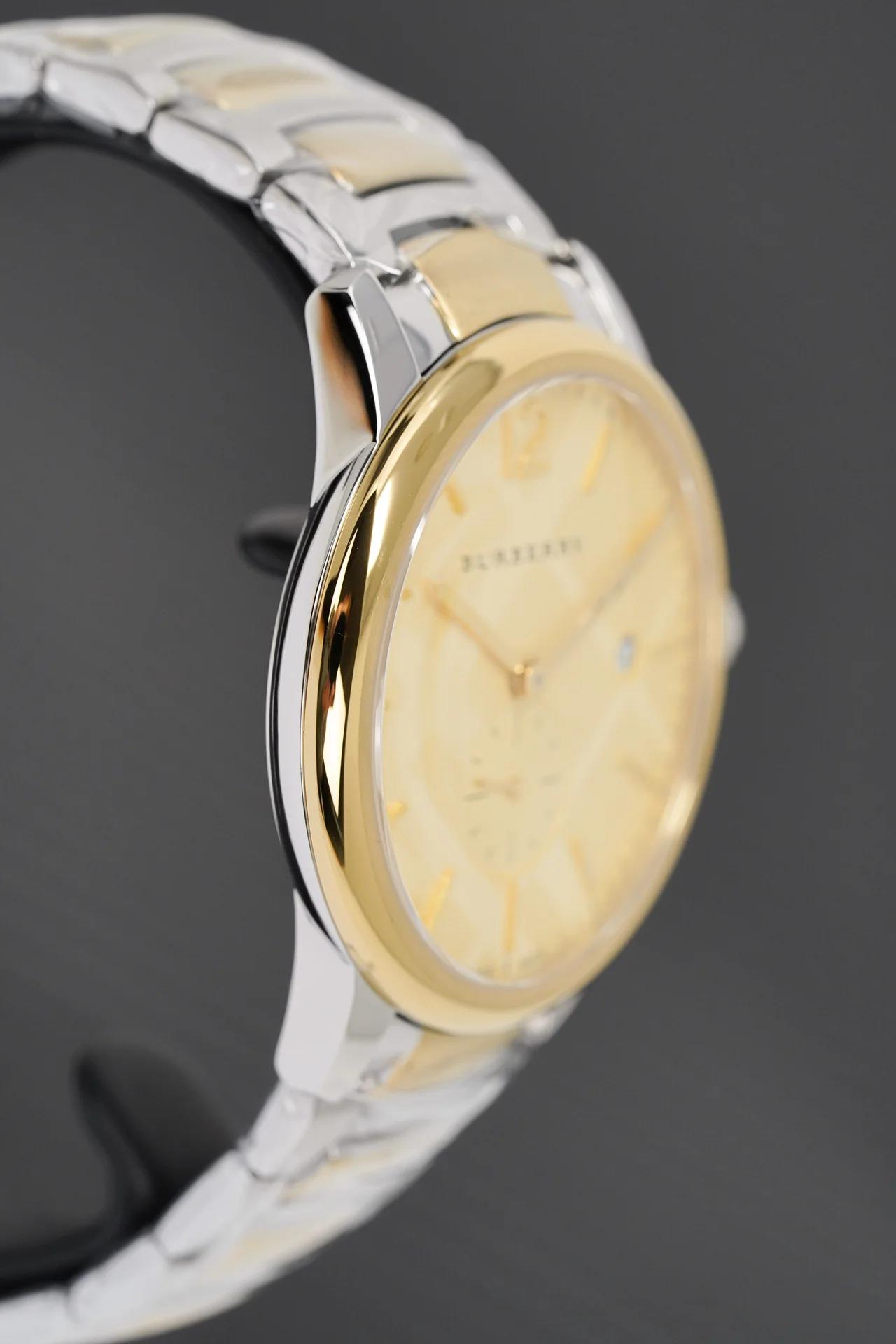 Burberry BU10011 Erkek Kol Saati