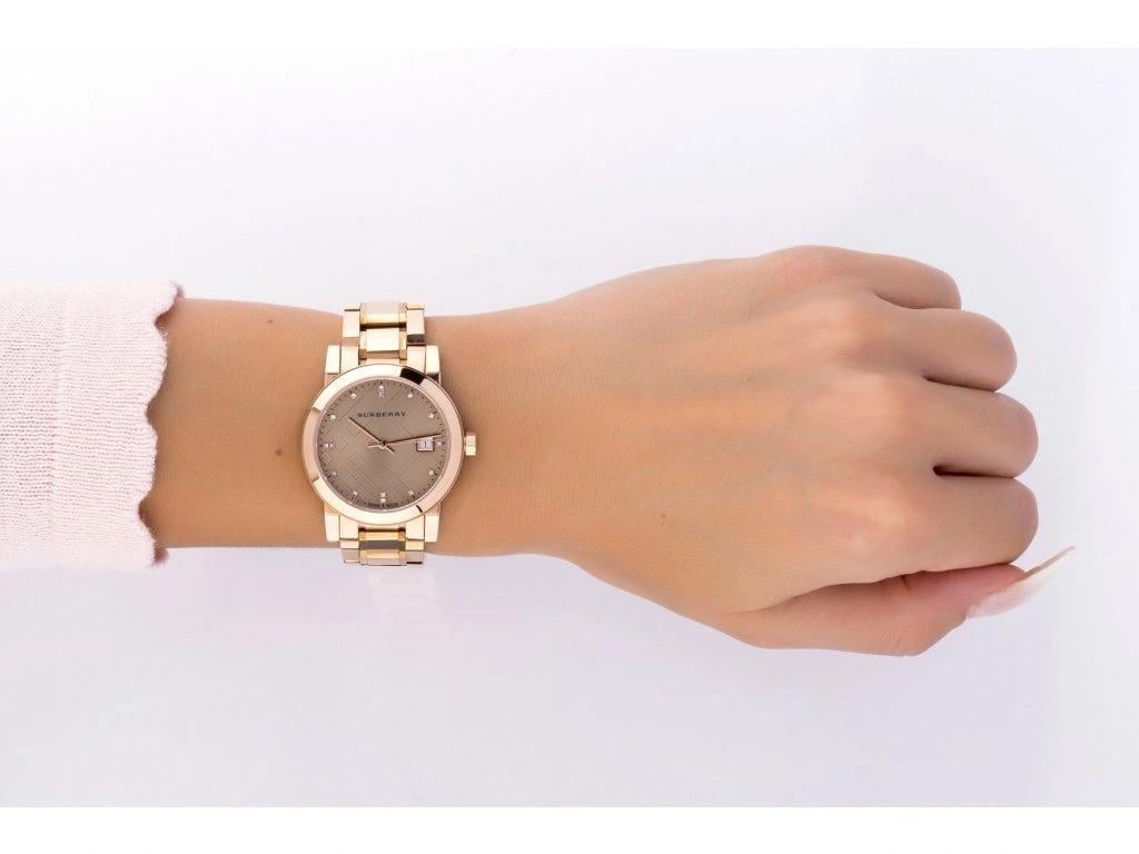 Burberry BU9126 Kadın Kol Saati