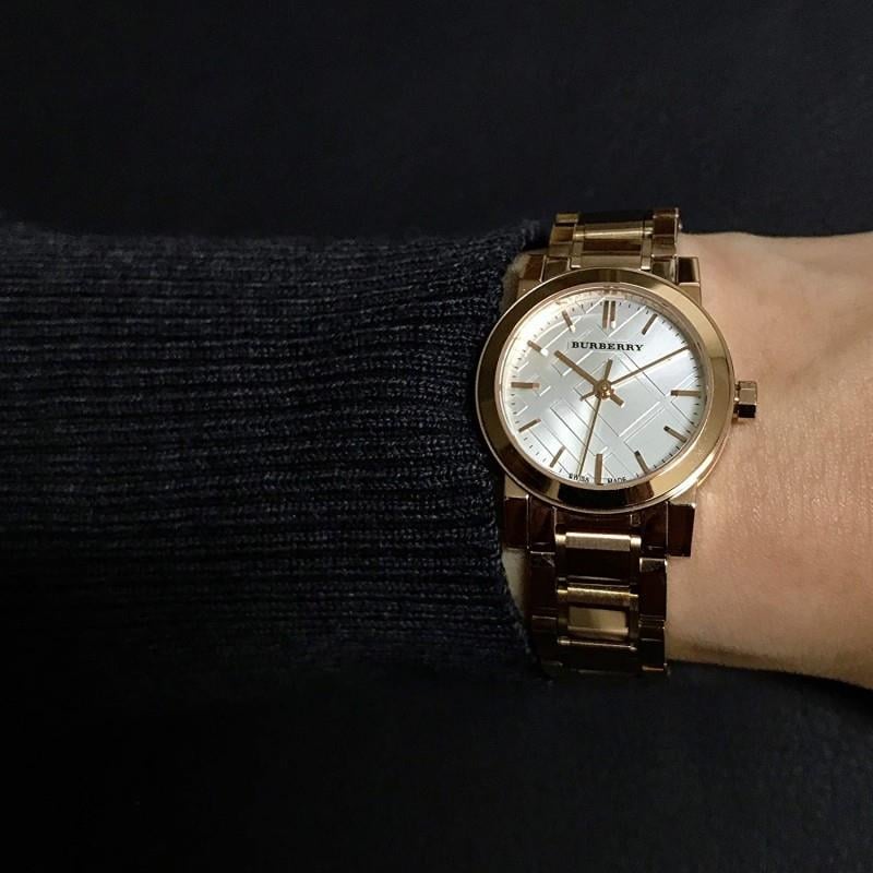 Burberry BU9204 Kadın Kol Saati