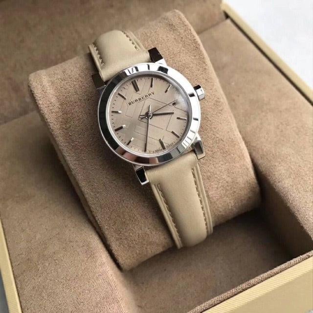 Burberry BU9207 Kadın Kol Saati
