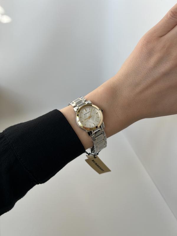 Burberry BU9217 Kadın Kol Saati